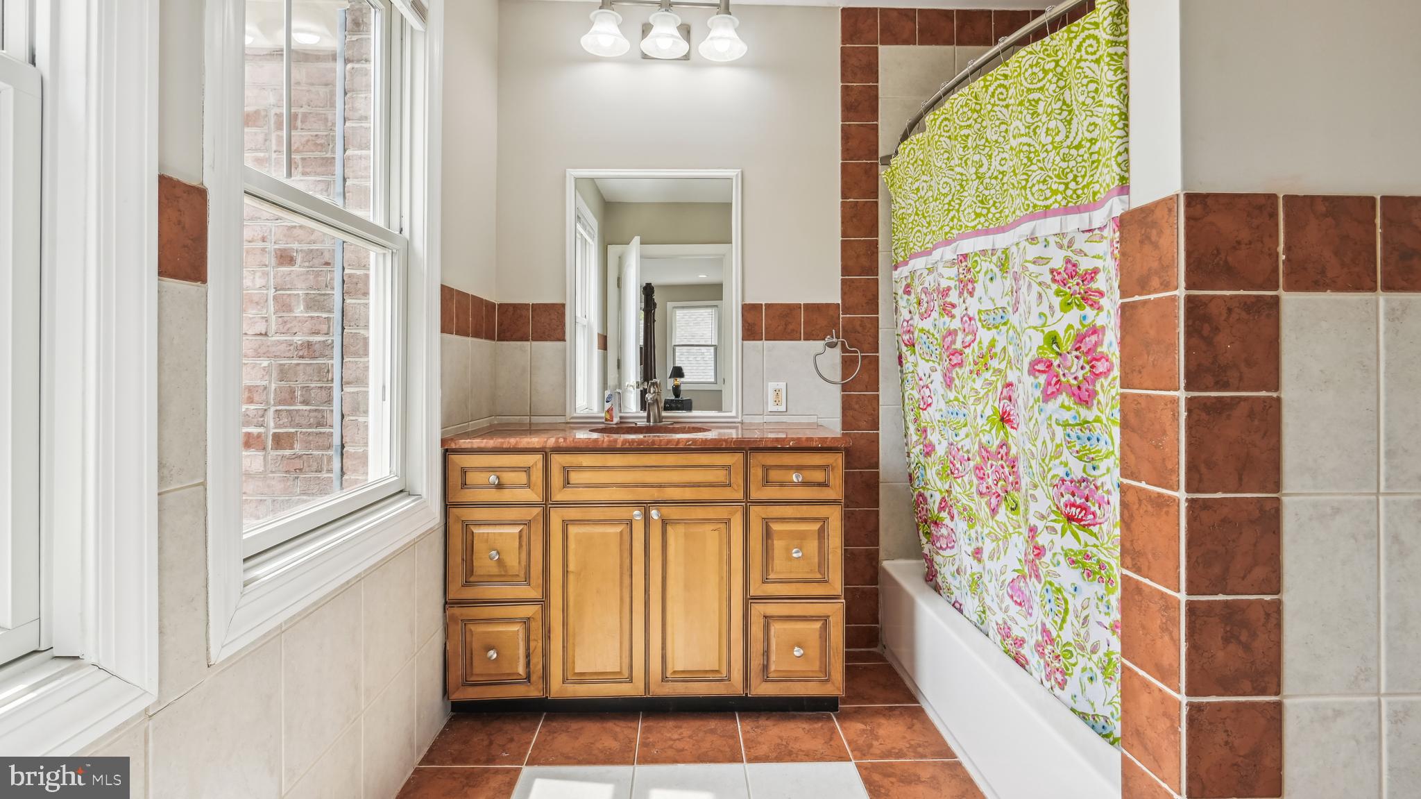 HIGHVIEW TERRACE - Residential