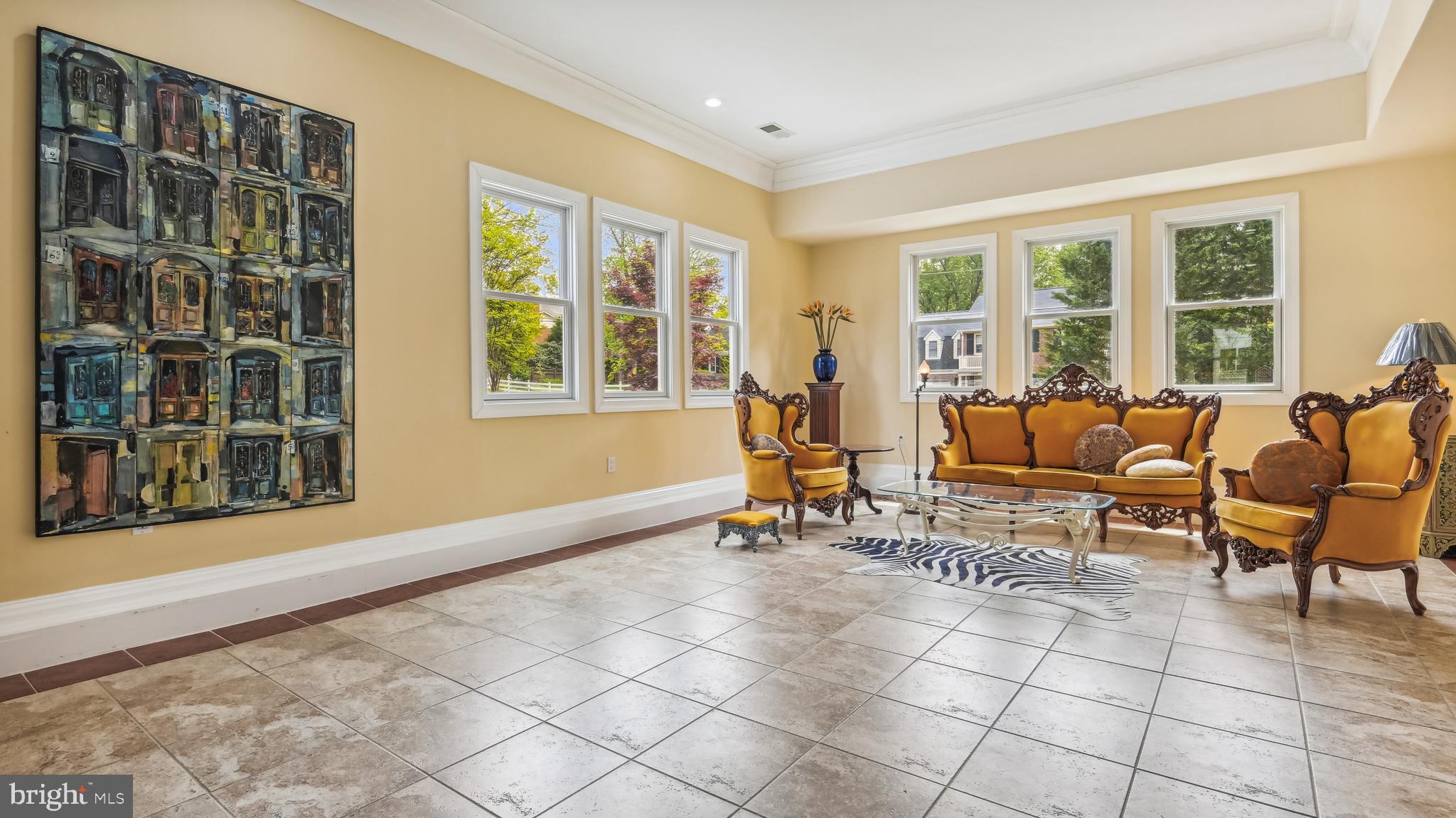 HIGHVIEW TERRACE - Residential