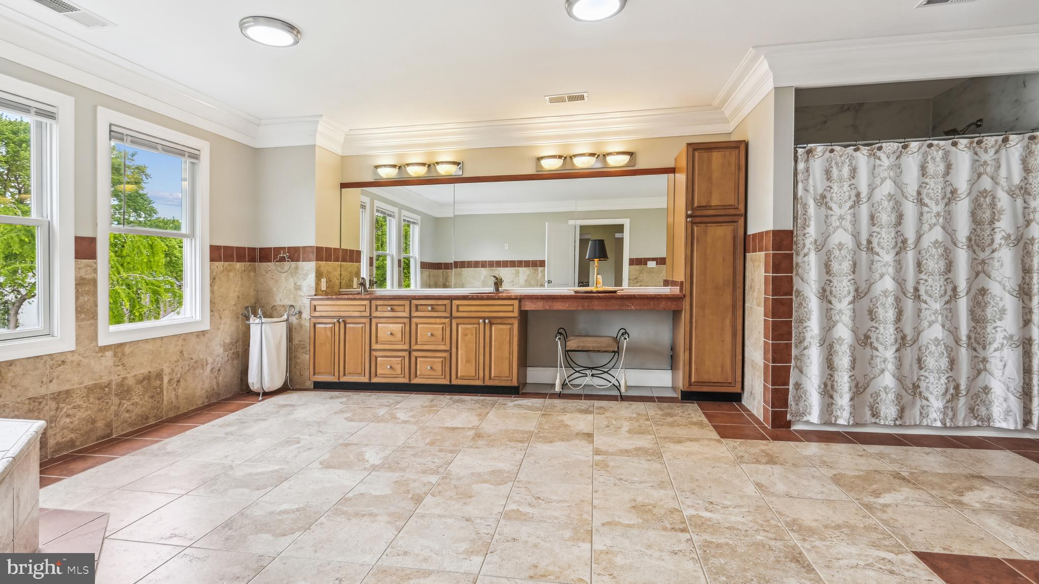 HIGHVIEW TERRACE - Residential