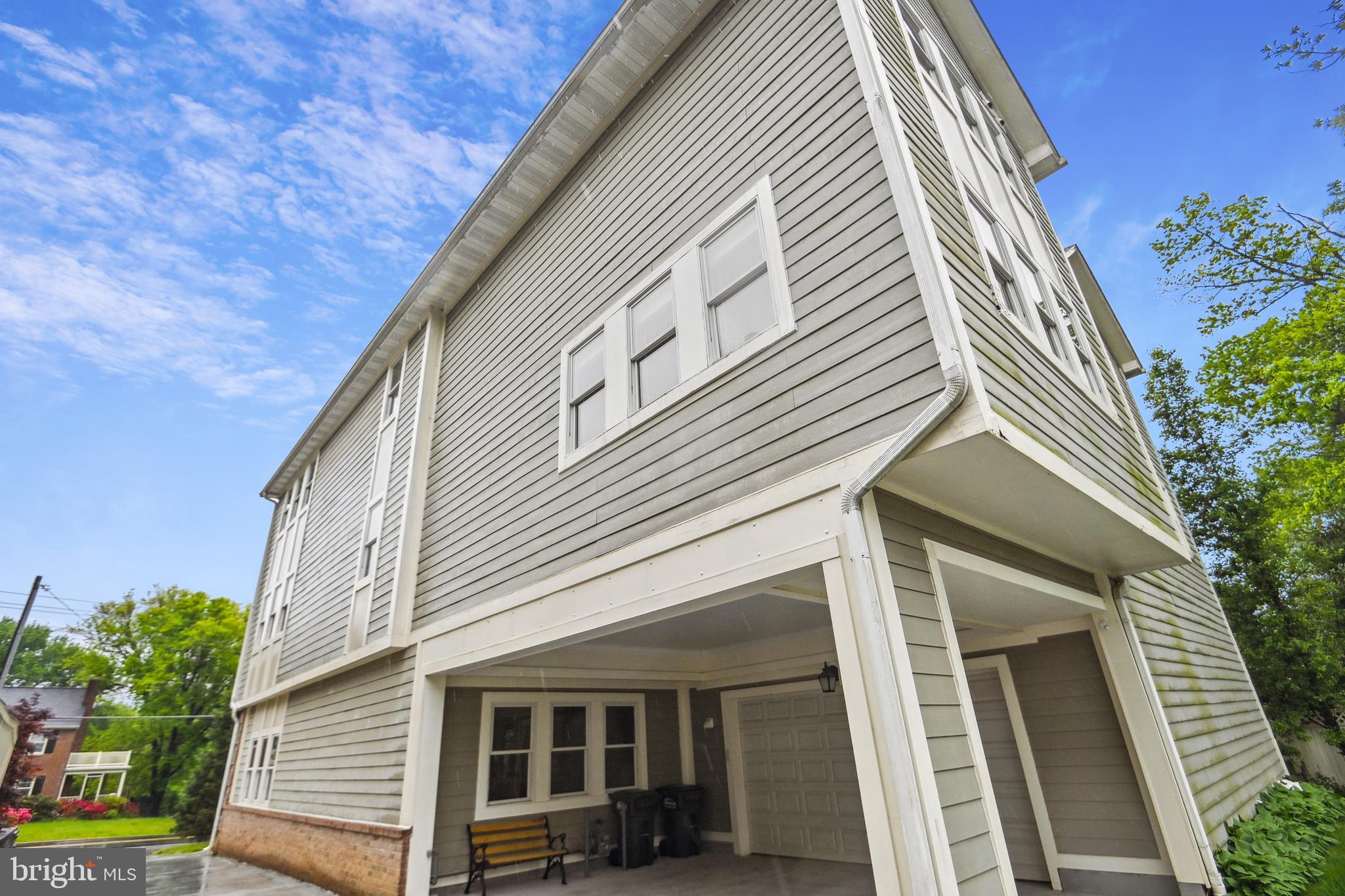 HIGHVIEW TERRACE - Residential