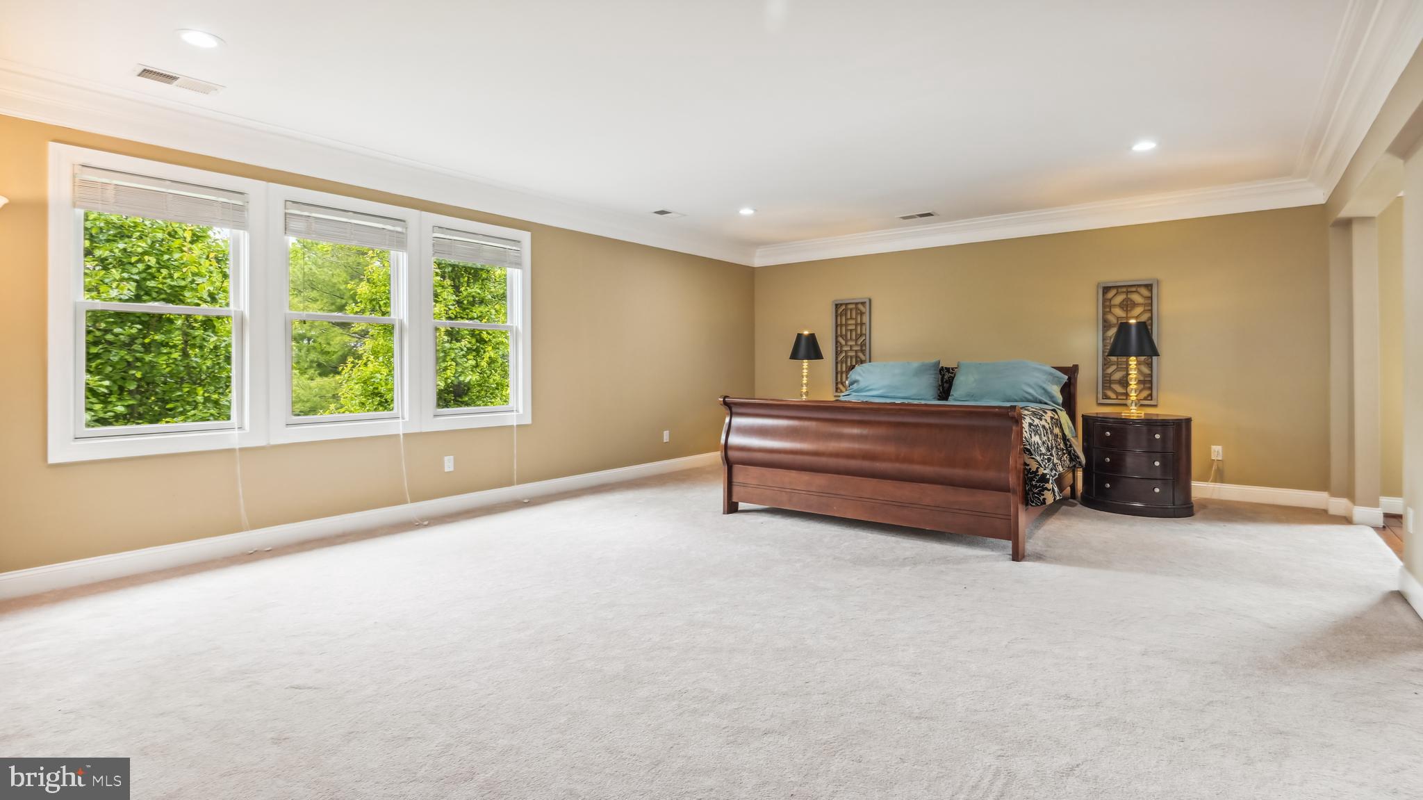 HIGHVIEW TERRACE - Residential