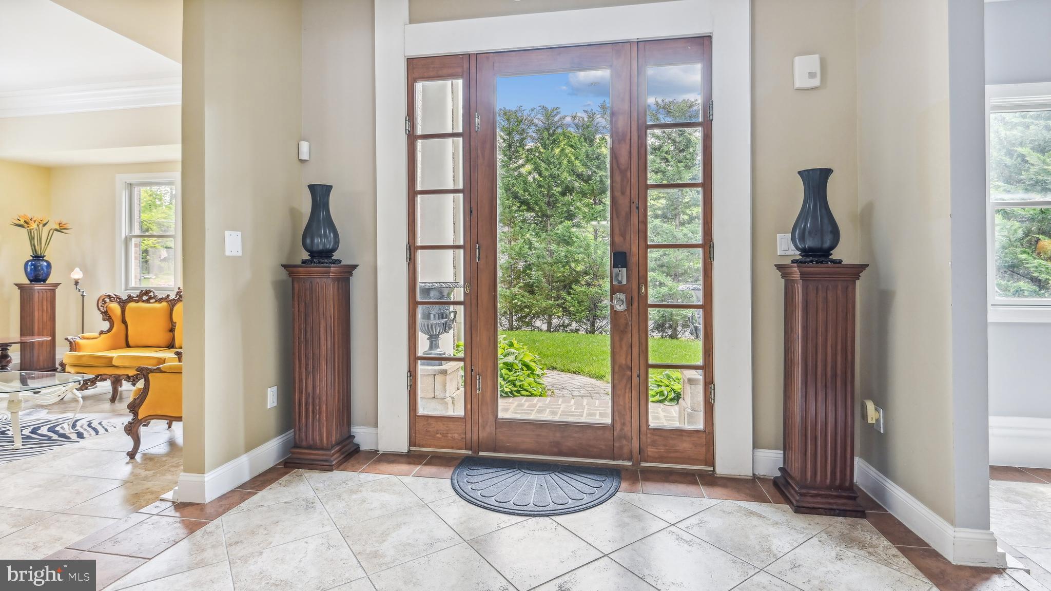 HIGHVIEW TERRACE - Residential