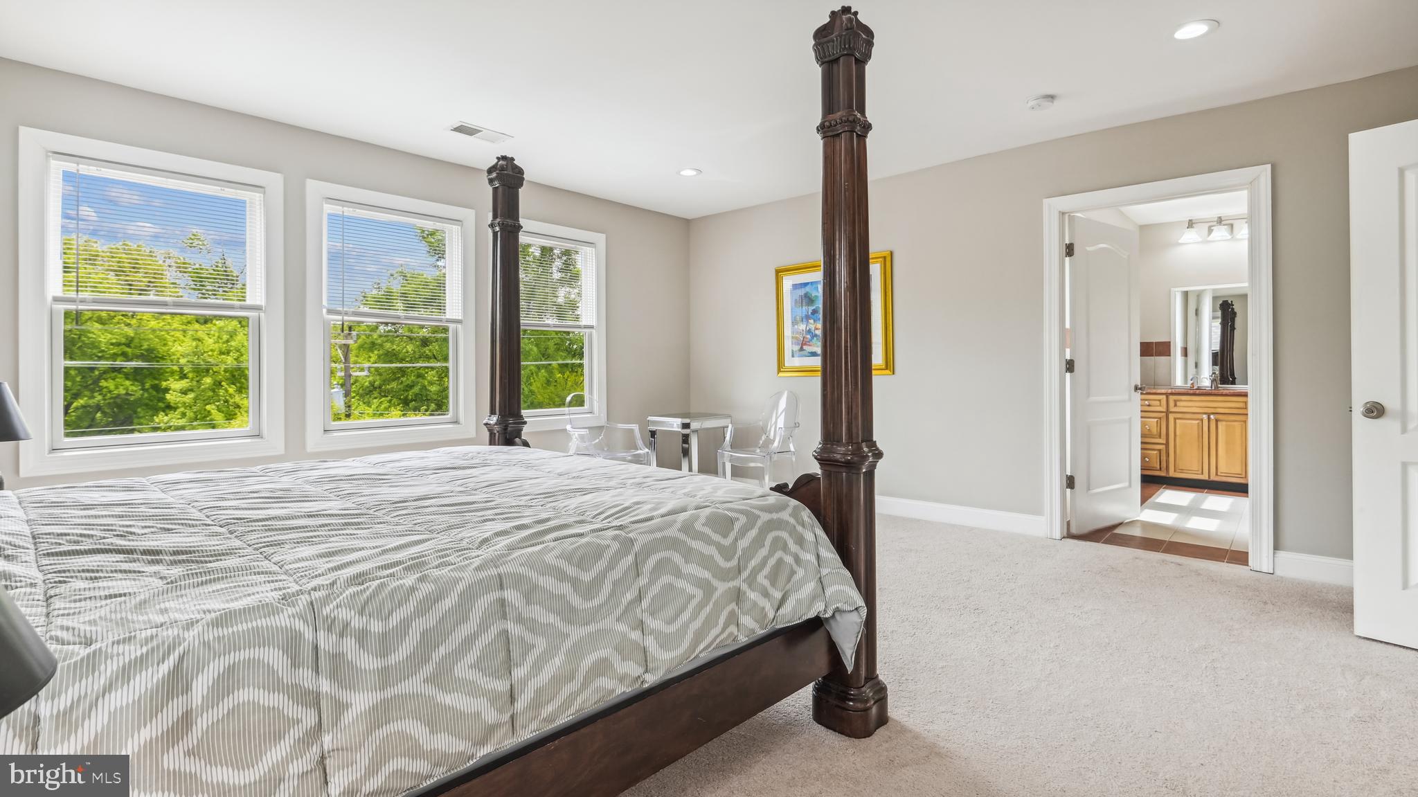 HIGHVIEW TERRACE - Residential