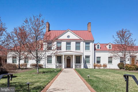 611 D STREET SE 4A WASHINGTON DC 20003