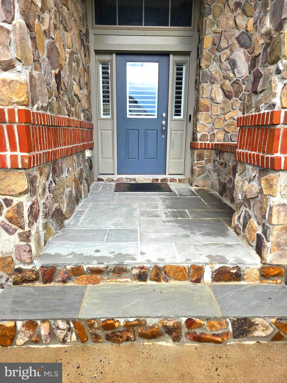 63 POTOMAC CROSSING STREET