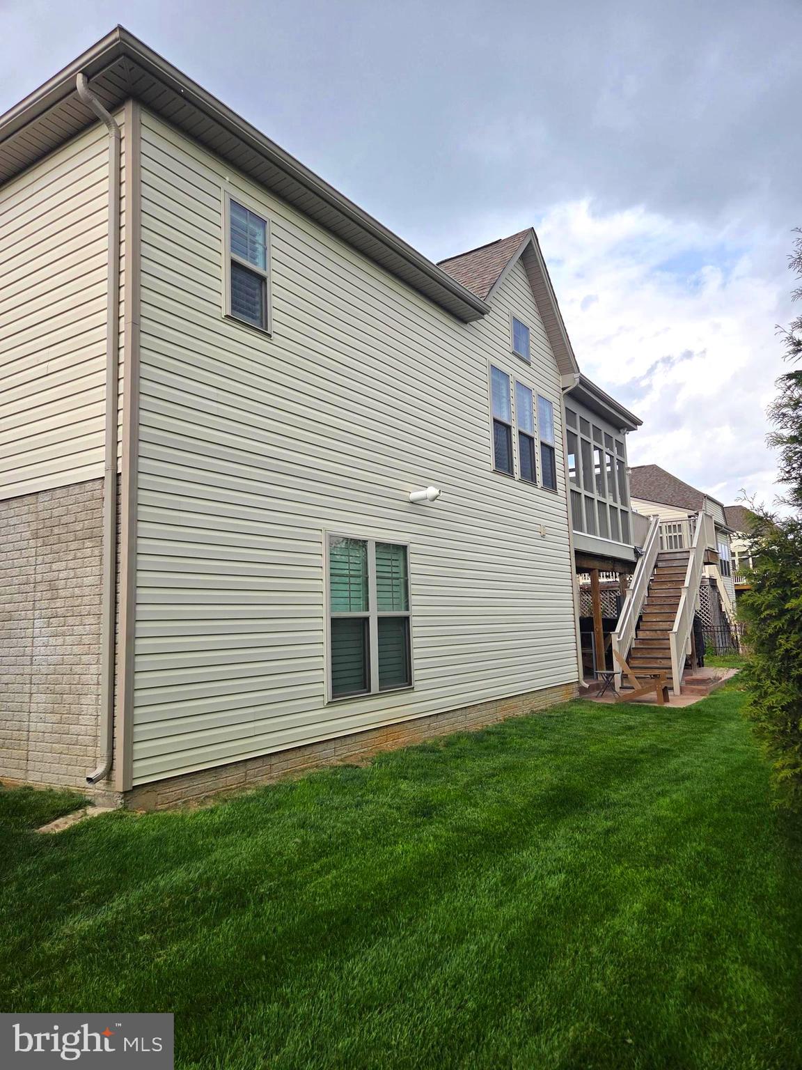 63 POTOMAC CROSSING STREET