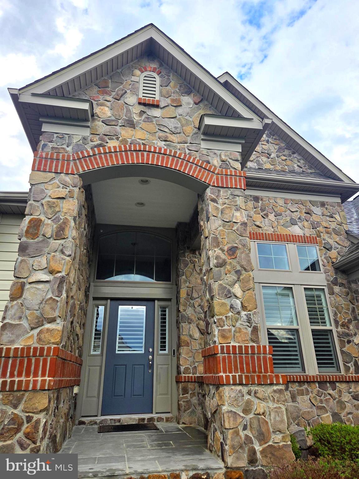 63 POTOMAC CROSSING STREET