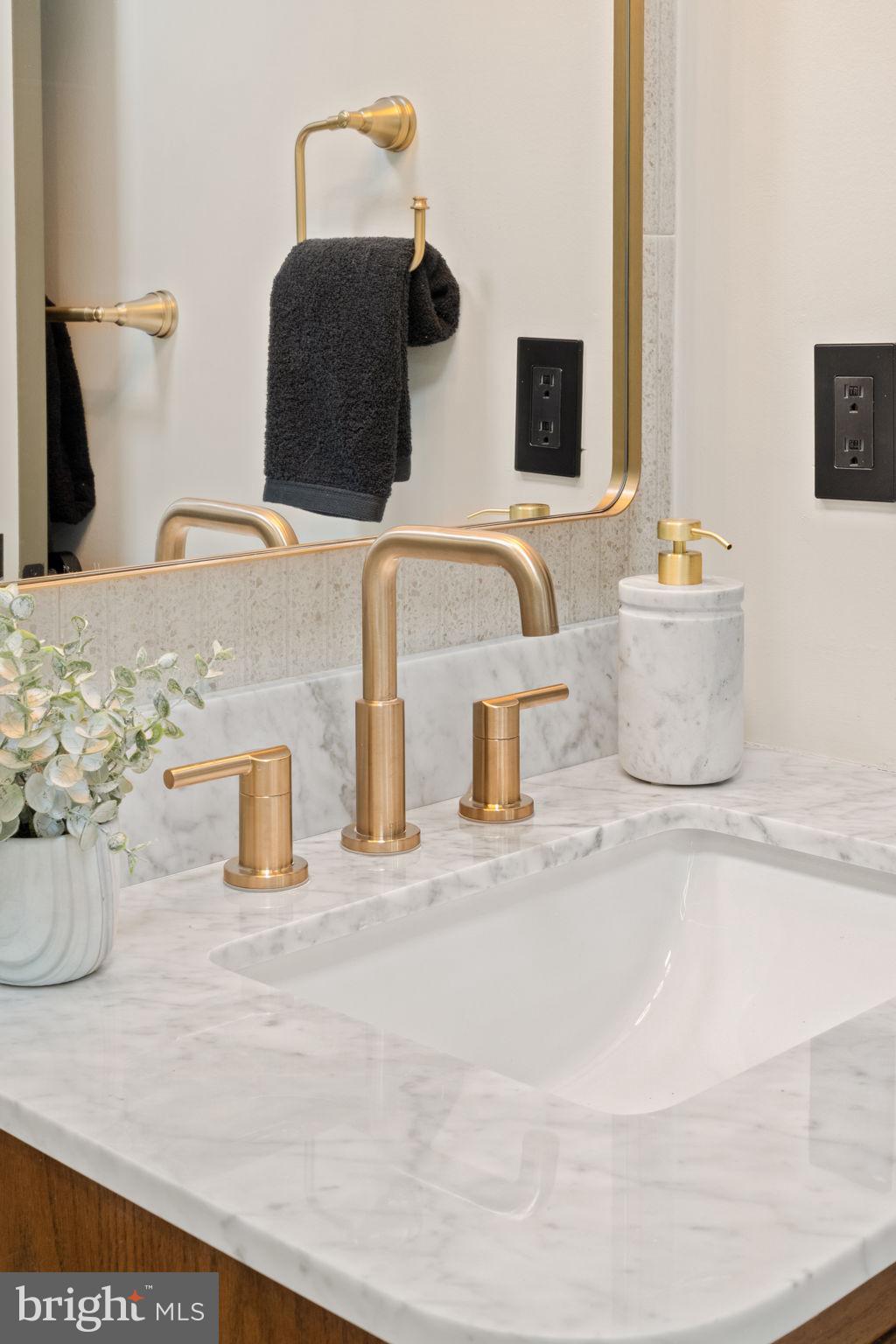 GERMANTOWN (WEST) - Residential