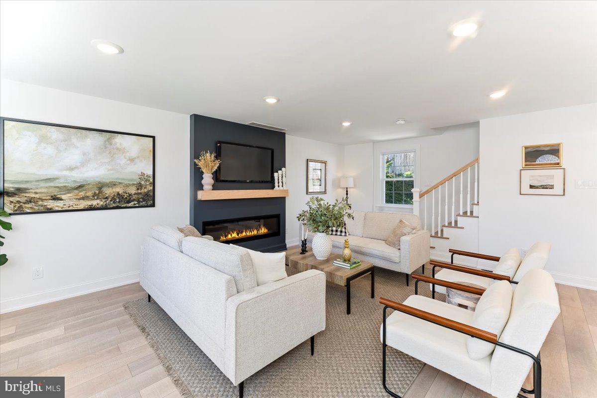 CHATHAM VIL - Residential