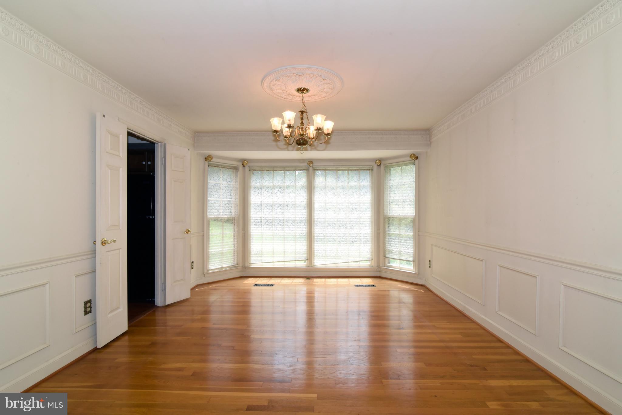 WOLF TRAP GREEN - Residential