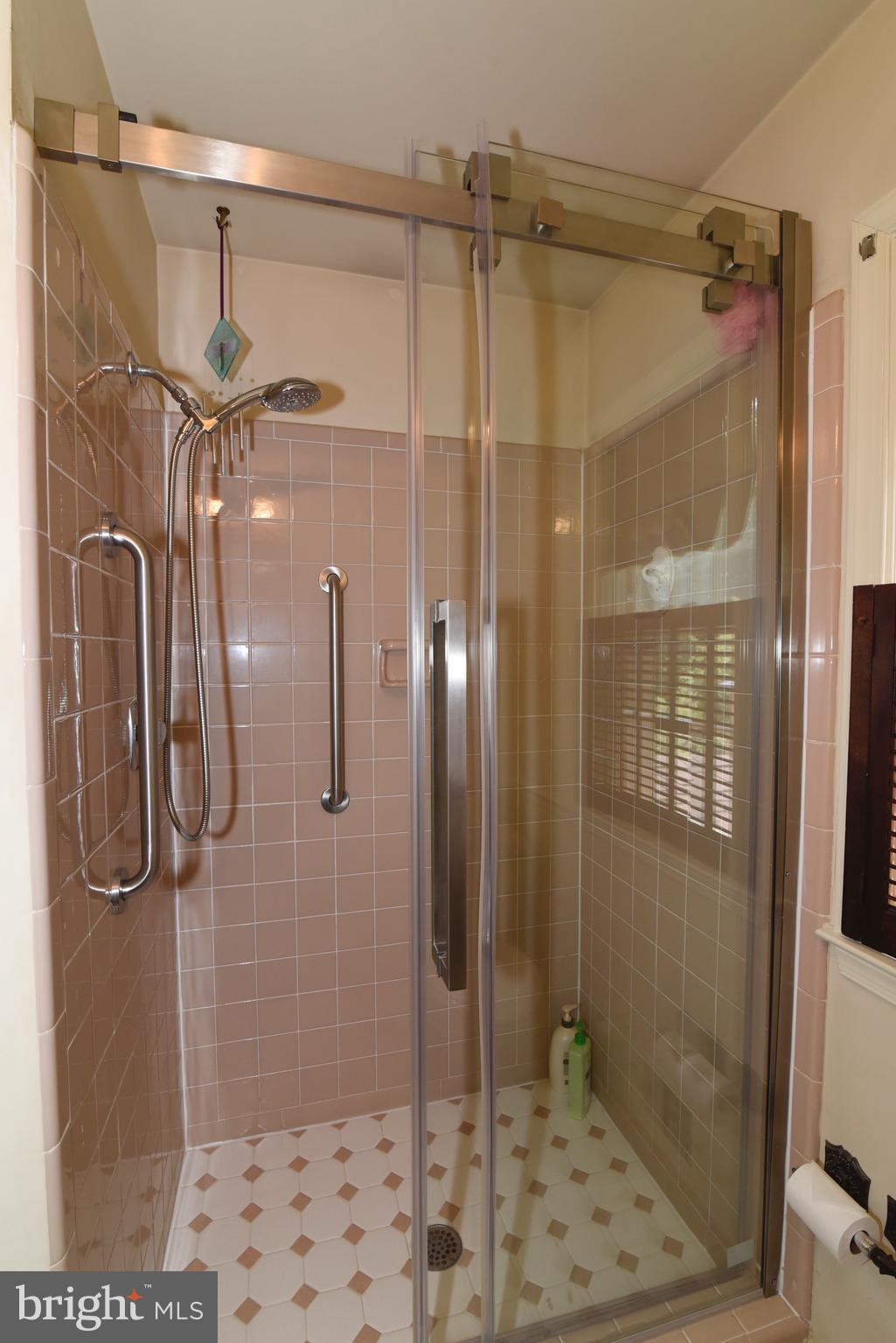 WOLF TRAP GREEN - Residential