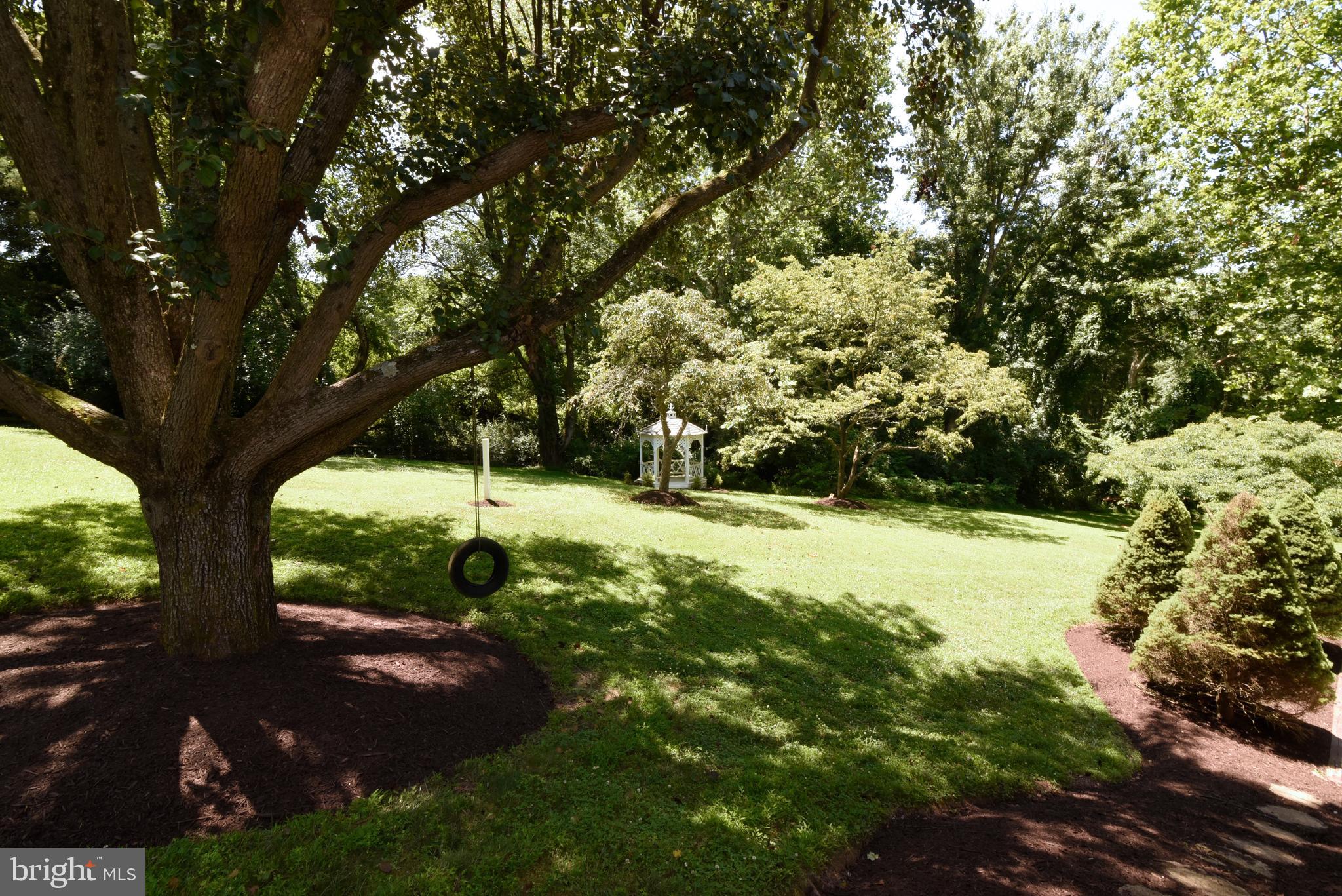 WOLF TRAP GREEN - Residential