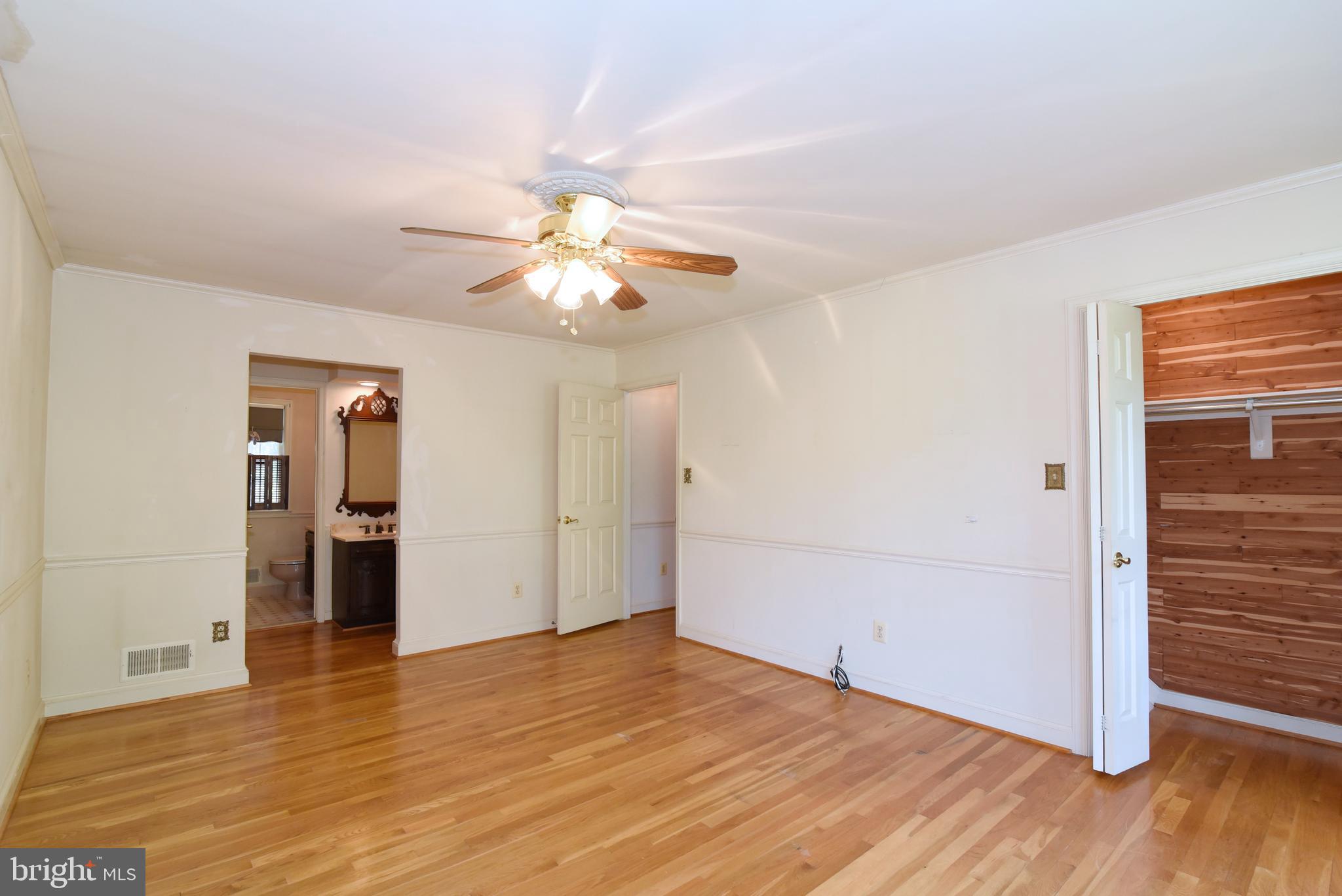 WOLF TRAP GREEN - Residential