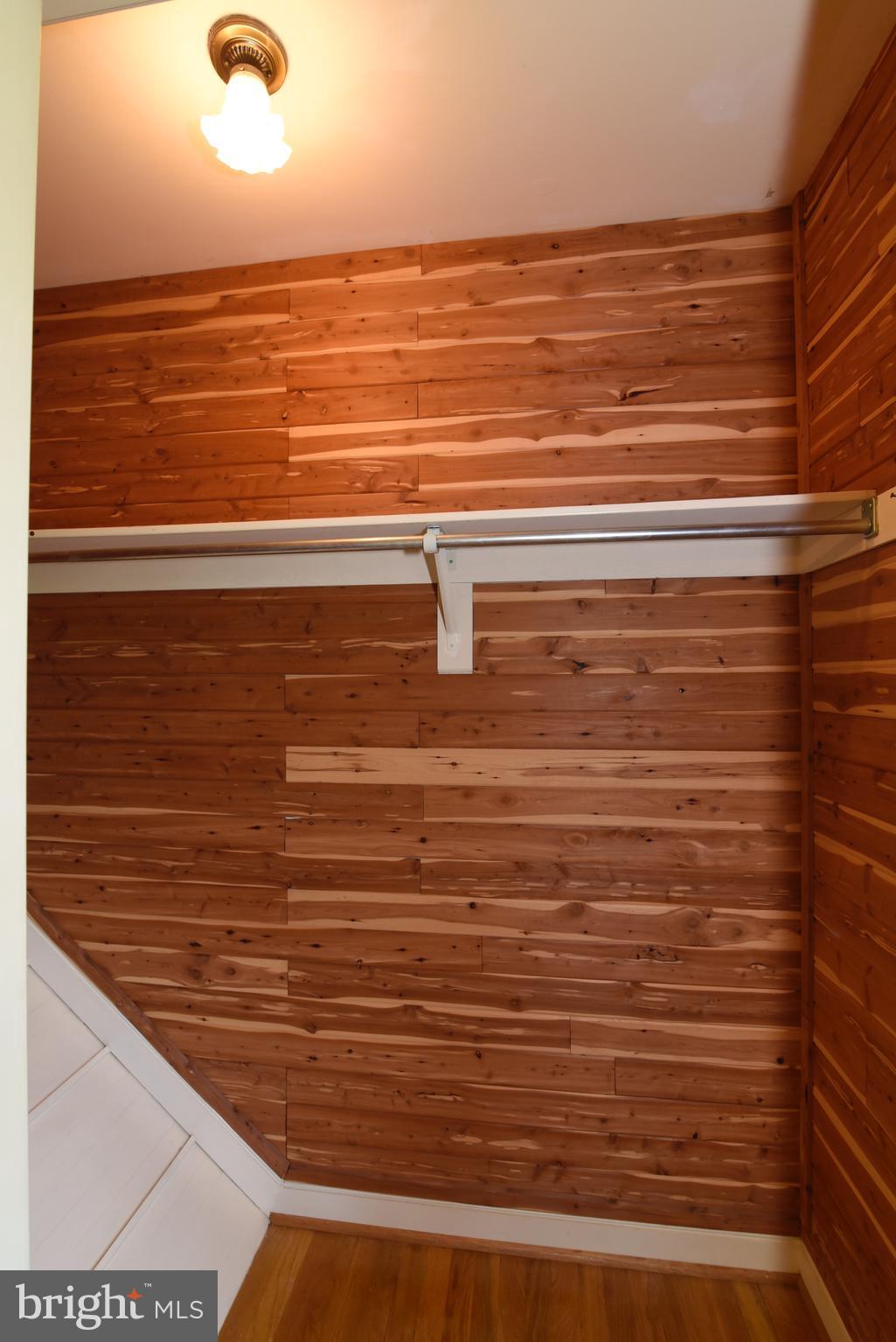 WOLF TRAP GREEN - Residential