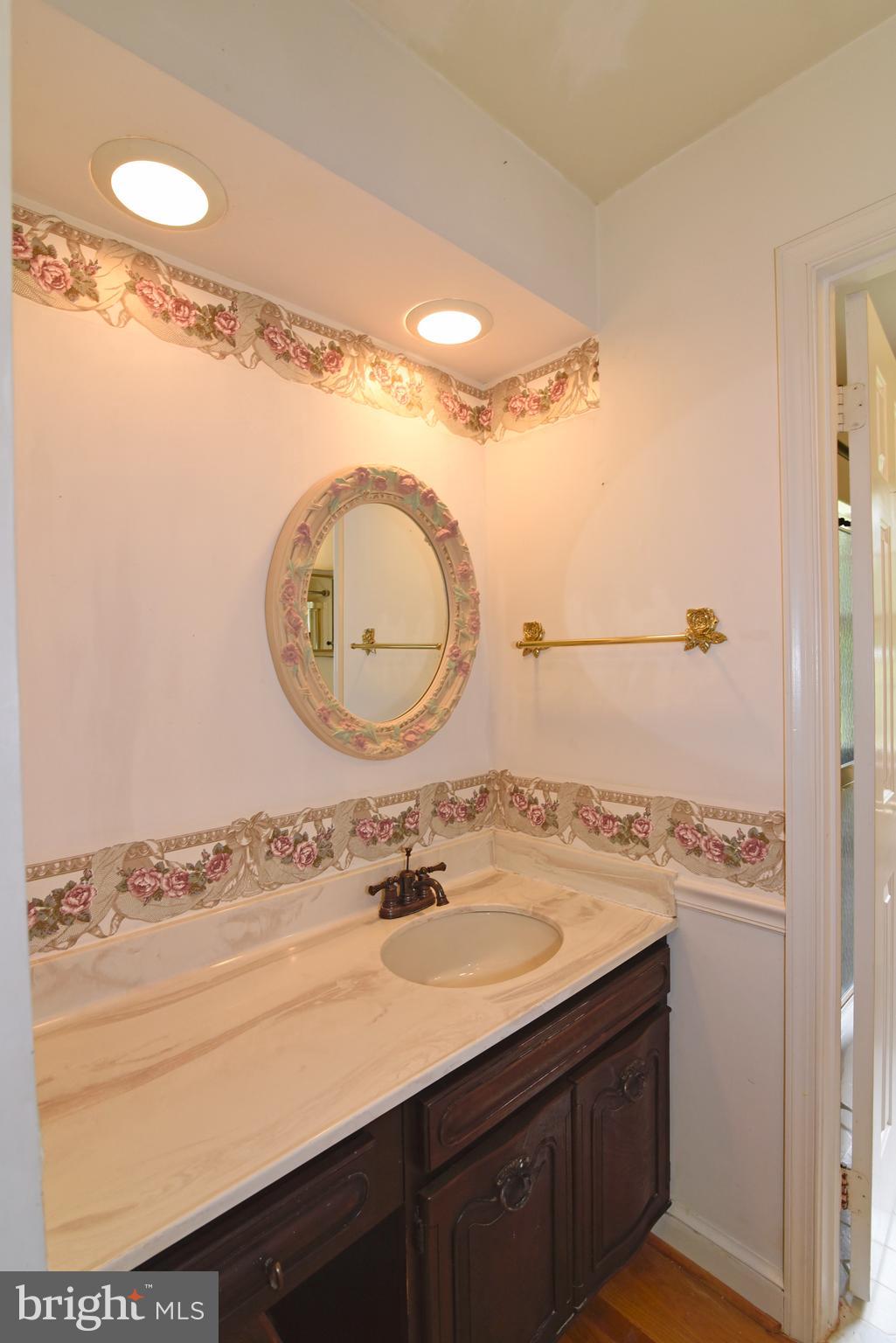 WOLF TRAP GREEN - Residential