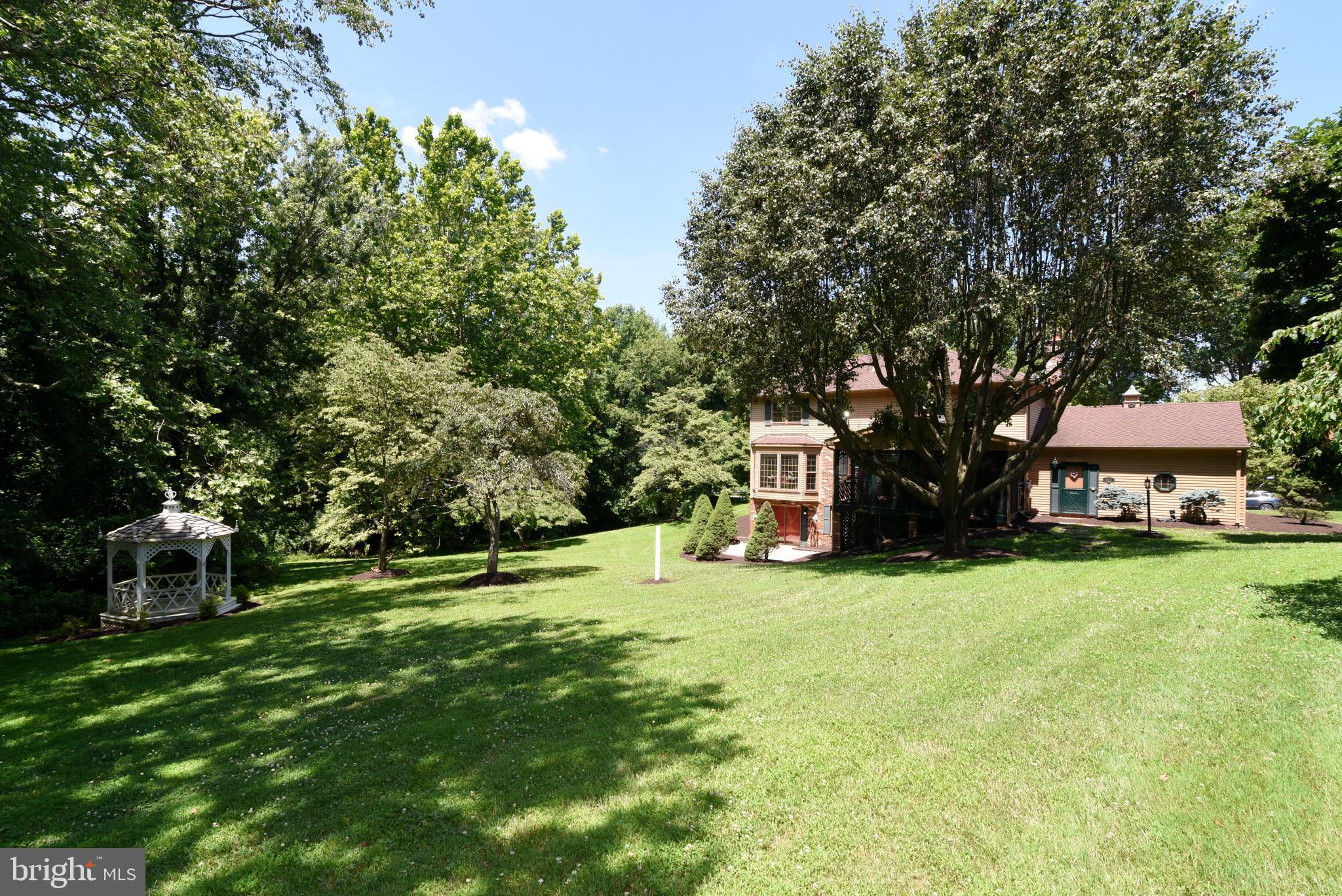 WOLF TRAP GREEN - Residential