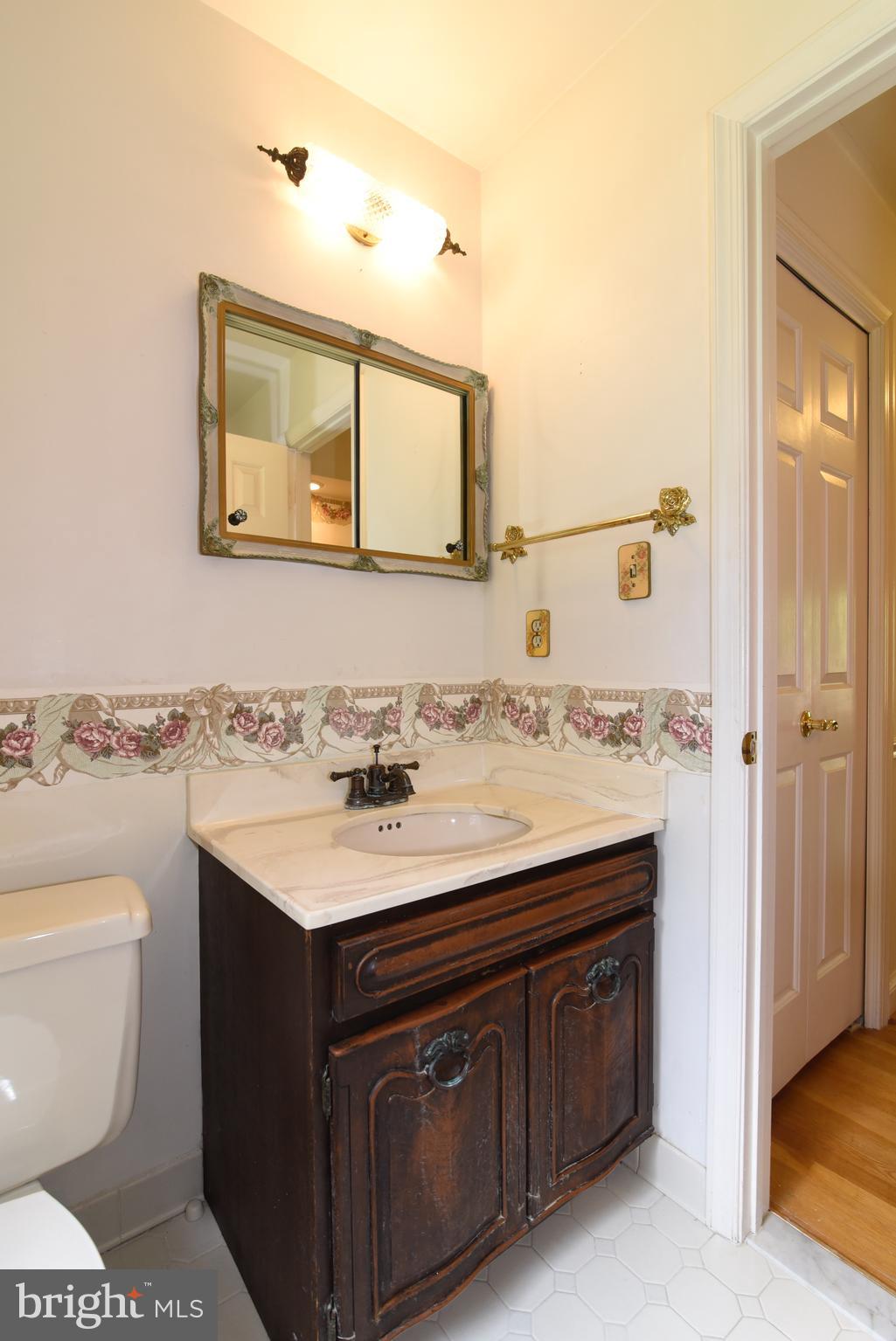 WOLF TRAP GREEN - Residential