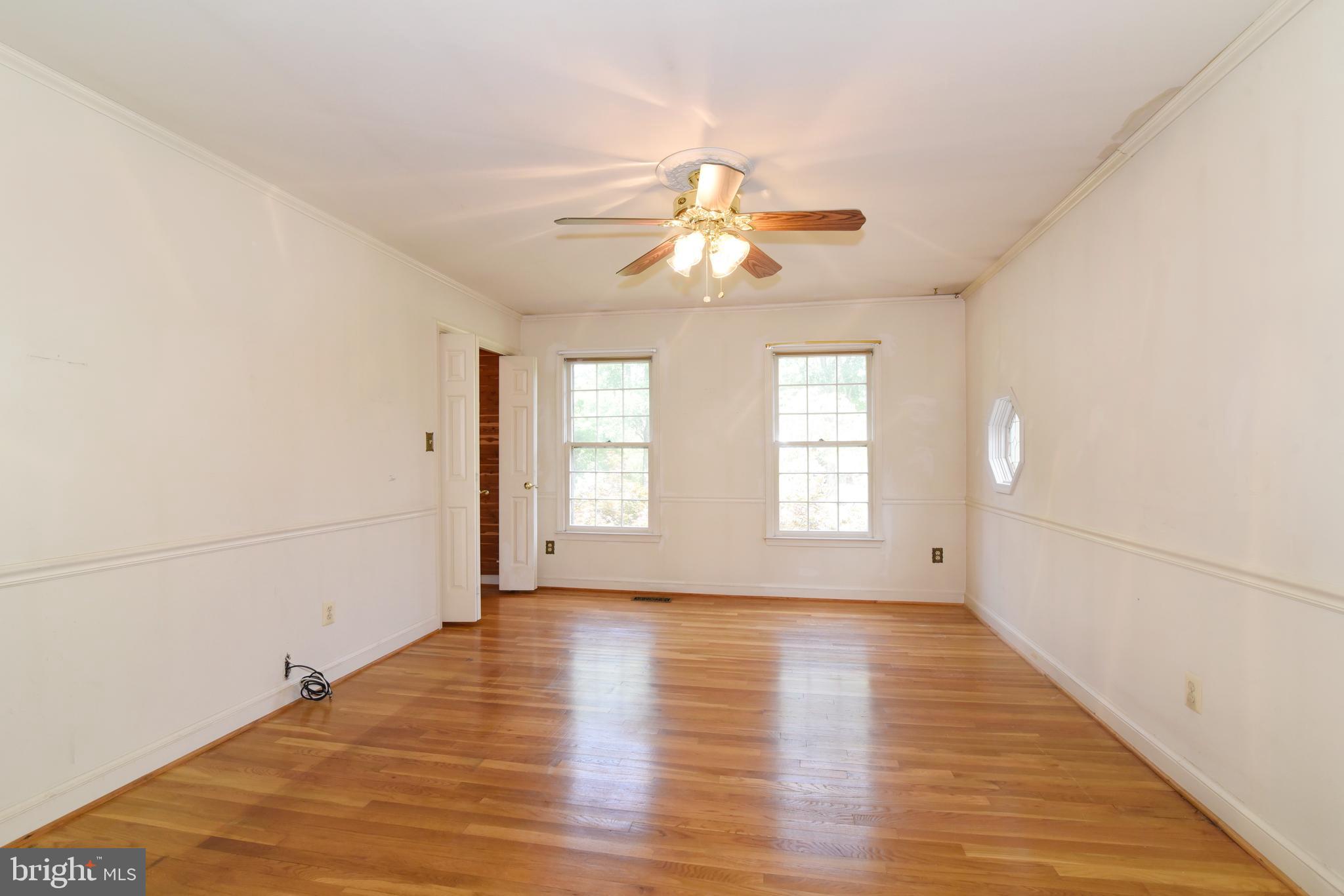 WOLF TRAP GREEN - Residential