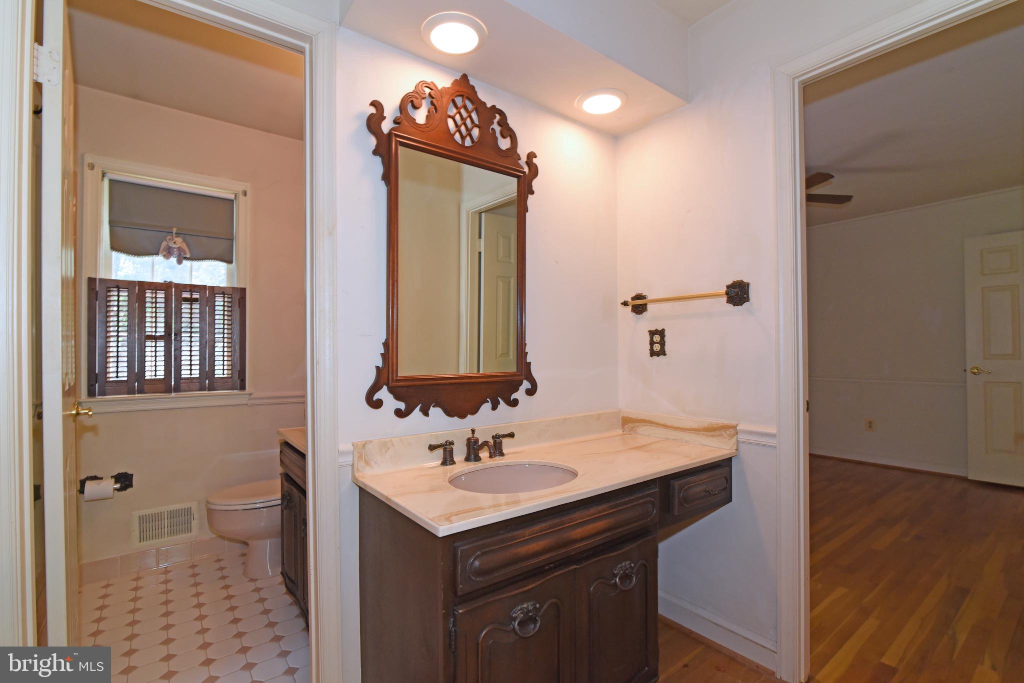 WOLF TRAP GREEN - Residential