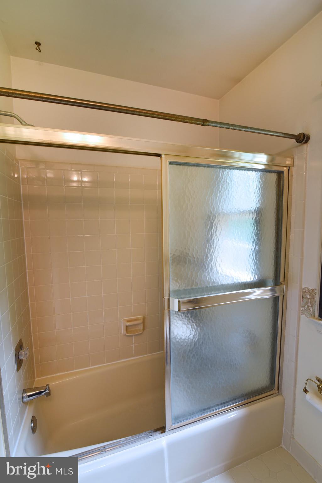 WOLF TRAP GREEN - Residential