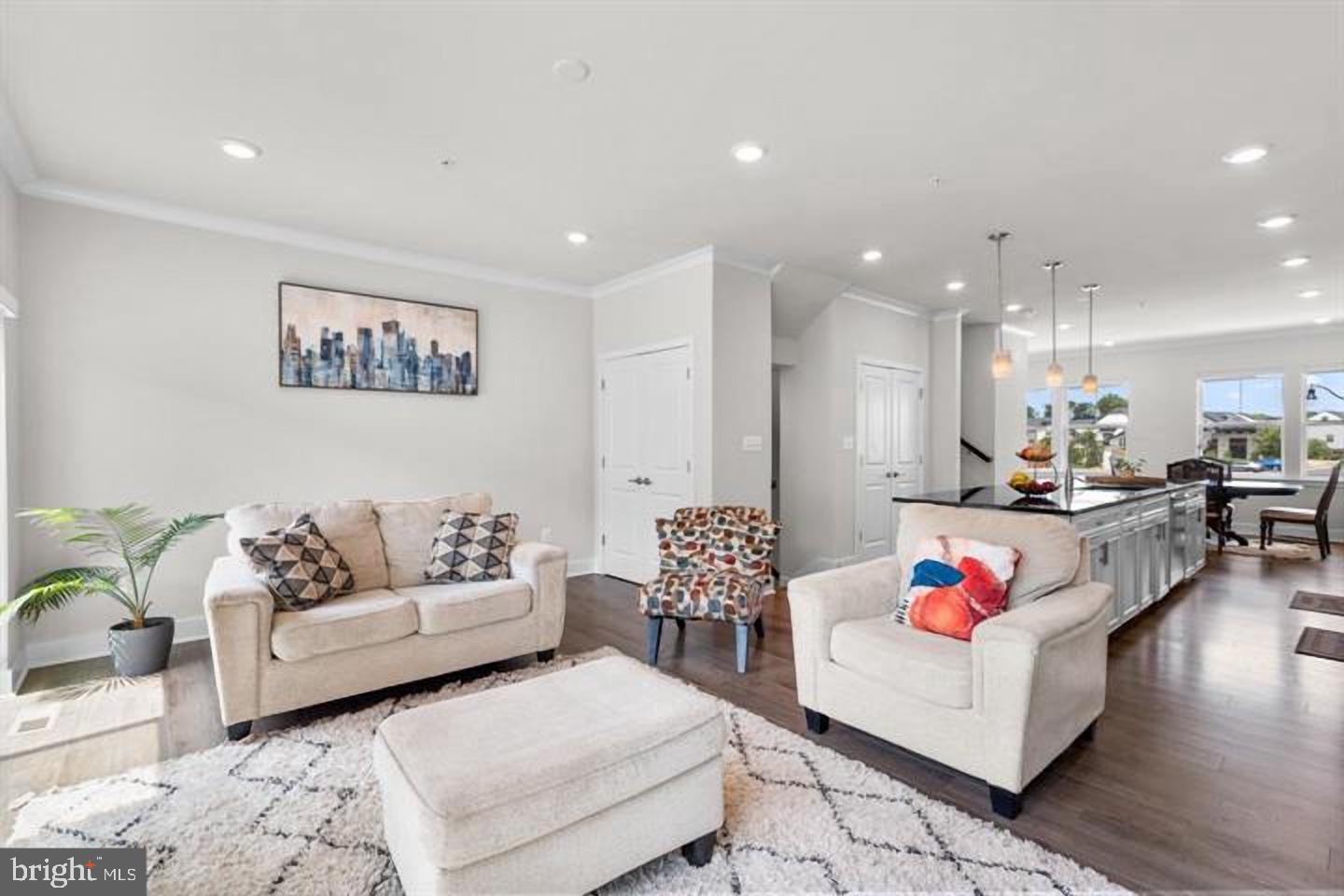 614 CHALCEDONY LANE