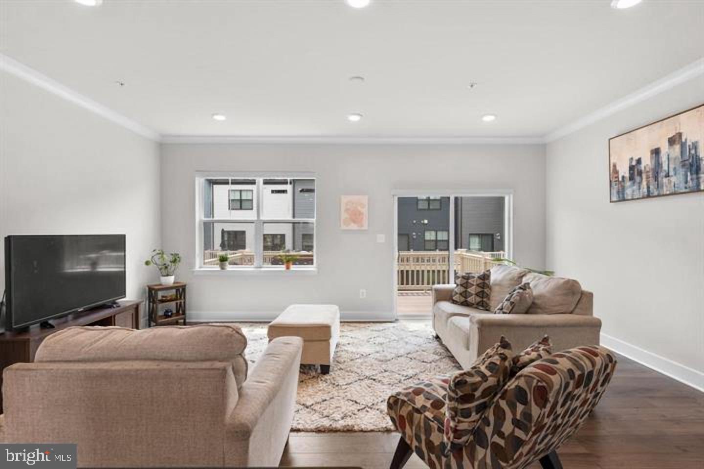 614 CHALCEDONY LANE
