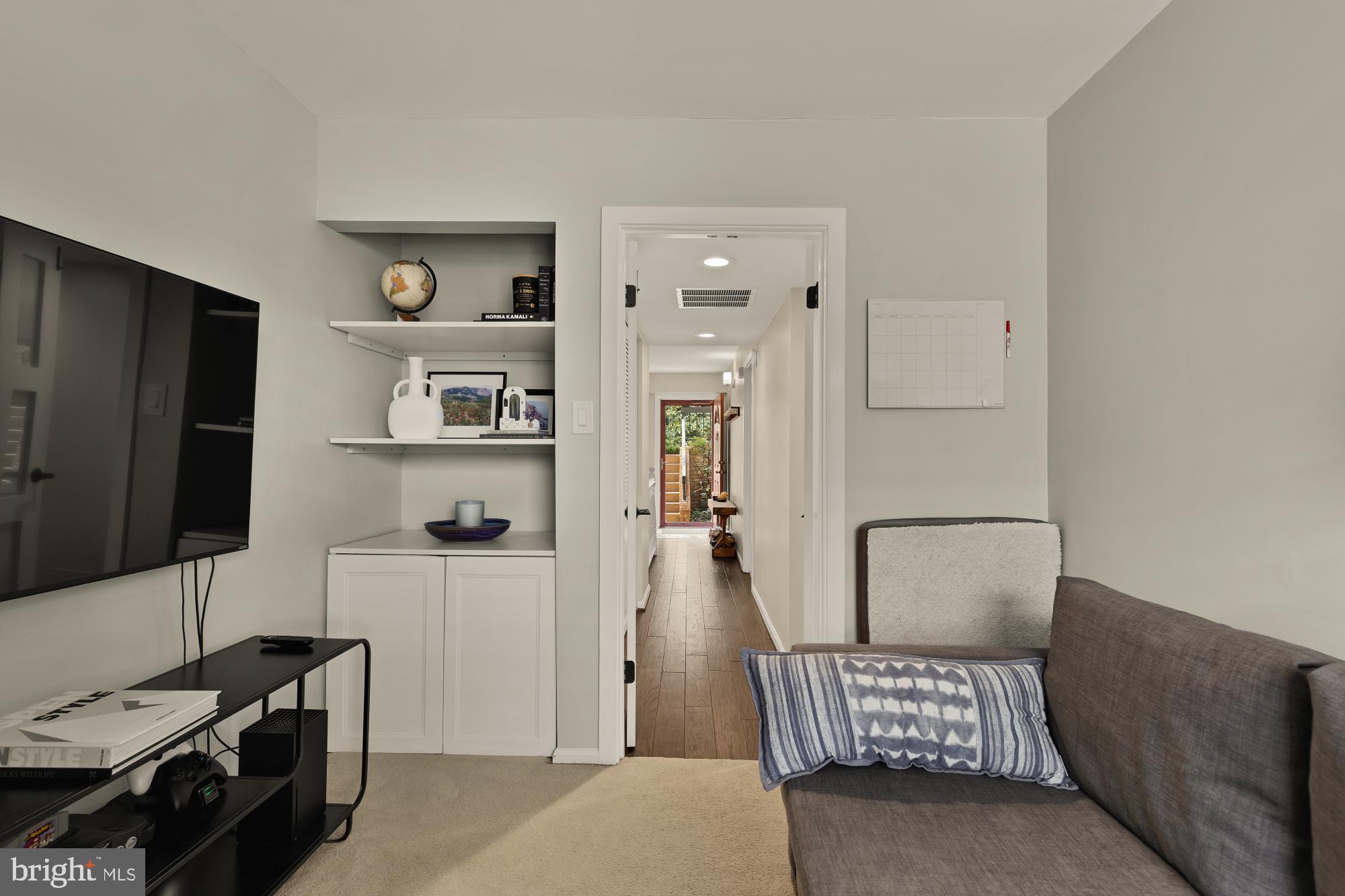 BRISTOL SQUARE - Residential