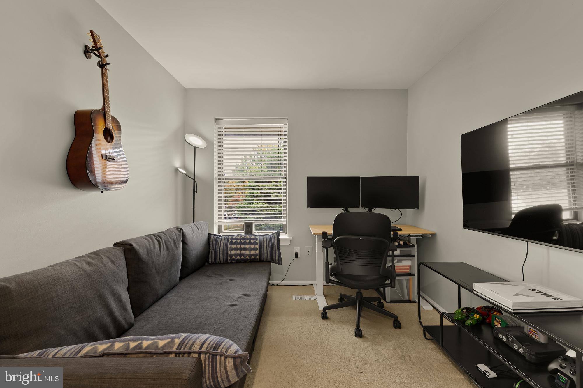 BRISTOL SQUARE - Residential