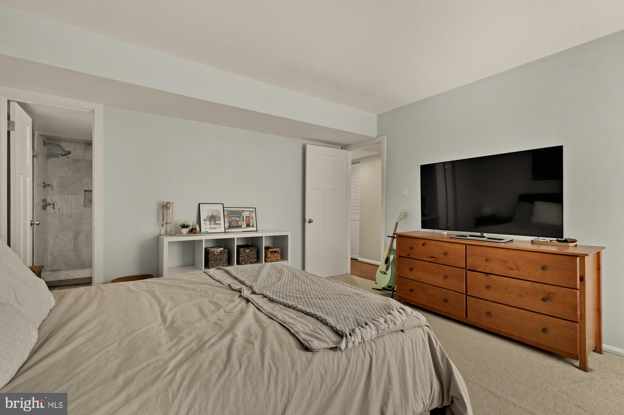 BRISTOL SQUARE - Residential