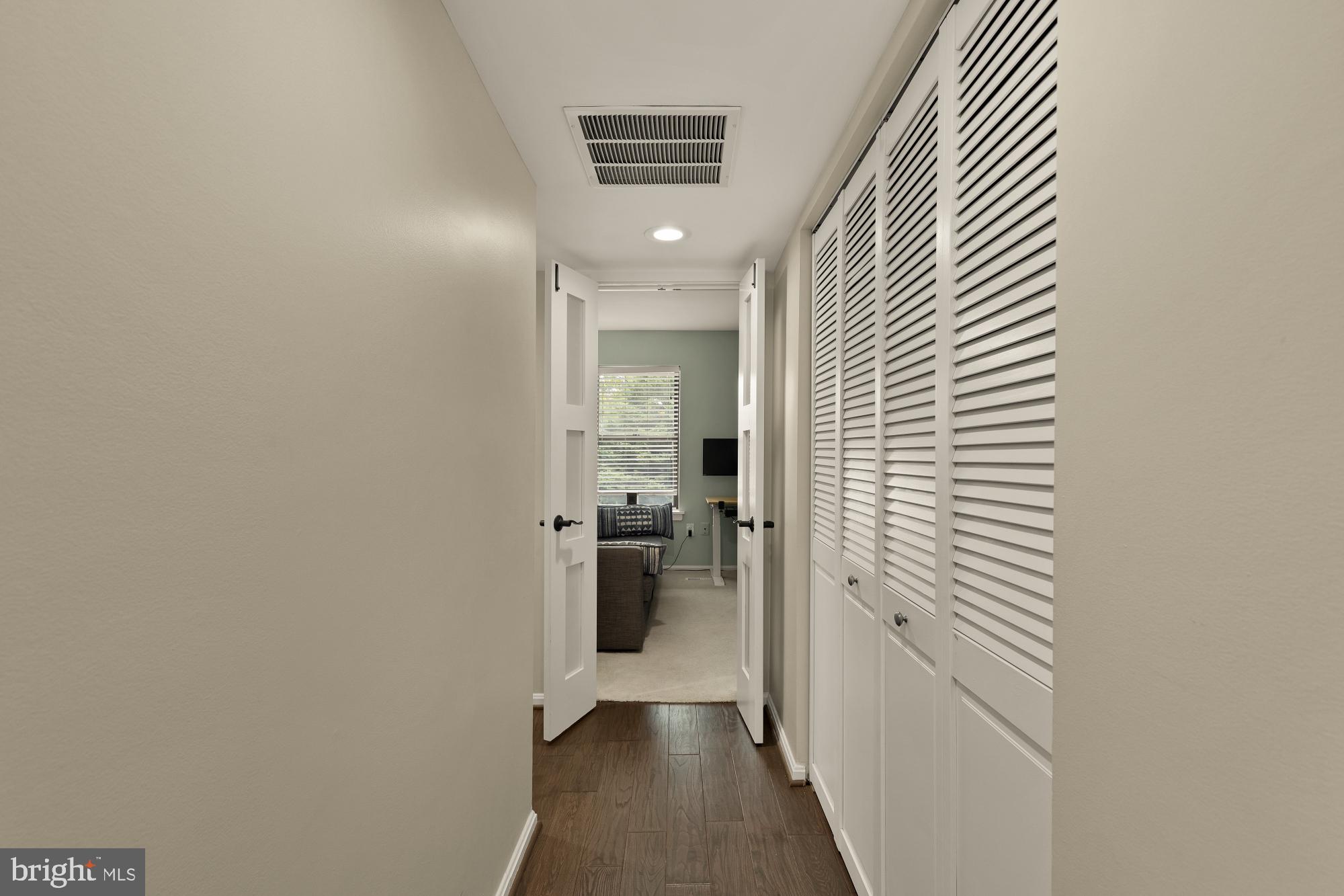 BRISTOL SQUARE - Residential