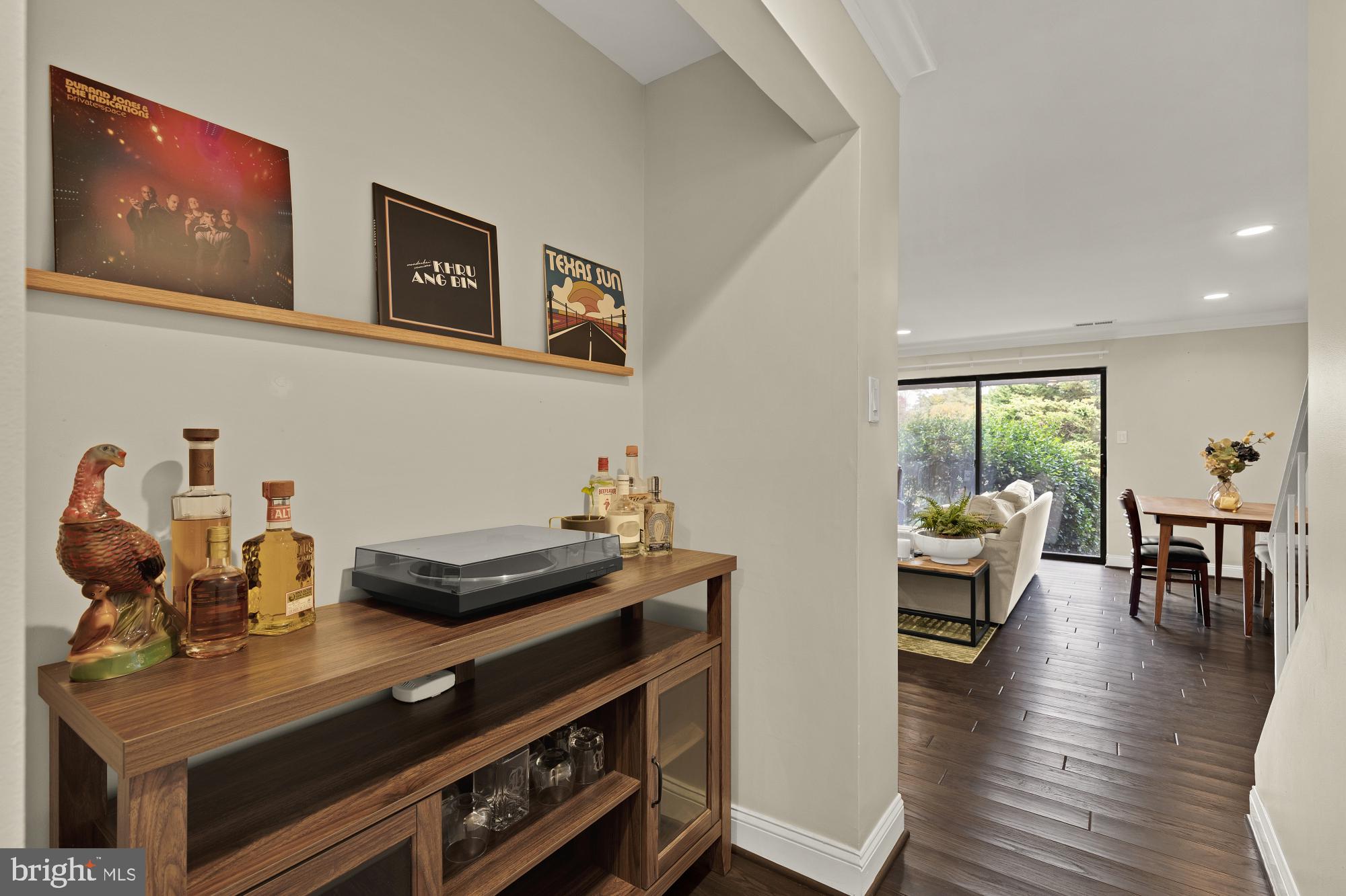 BRISTOL SQUARE - Residential