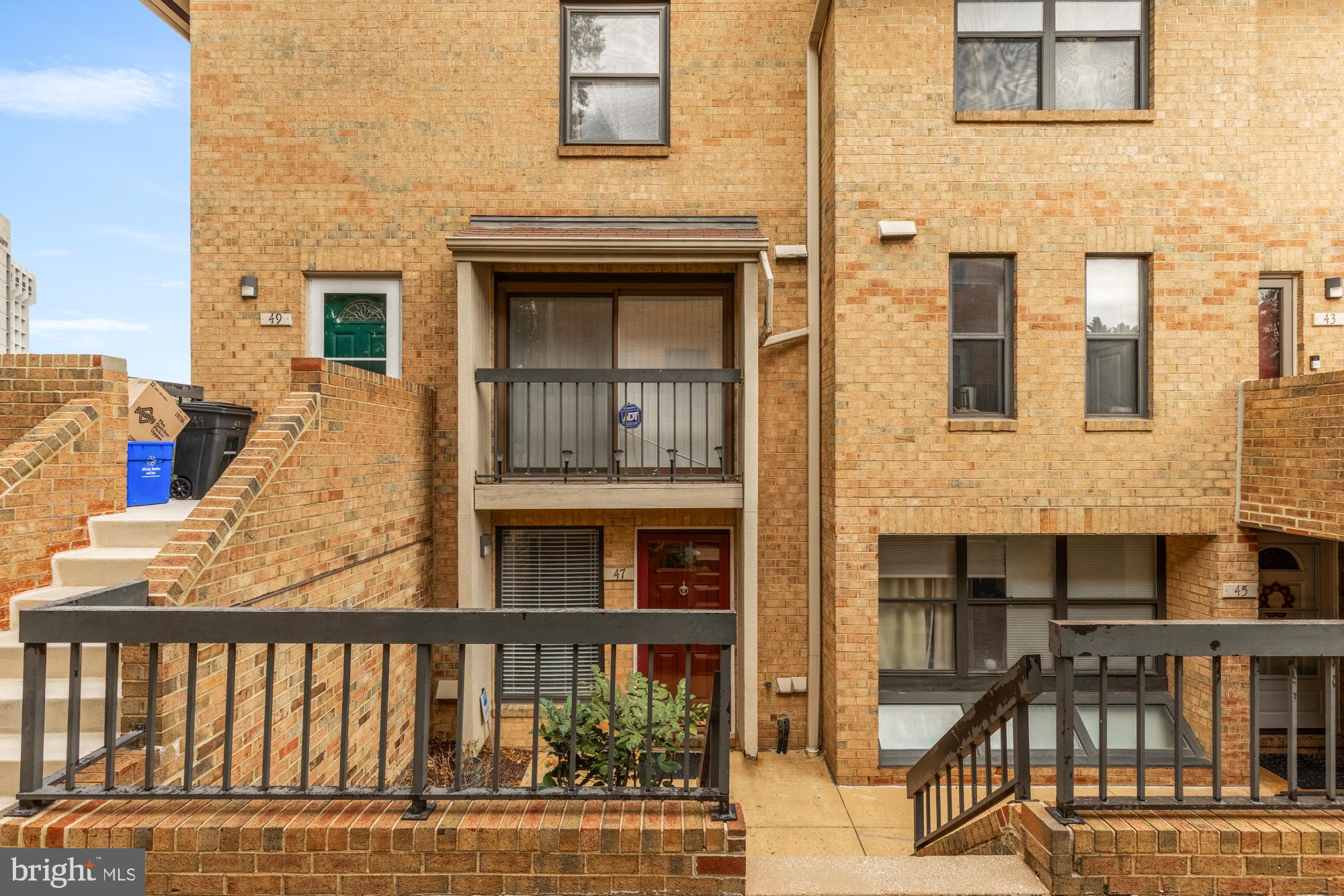 BRISTOL SQUARE - Residential