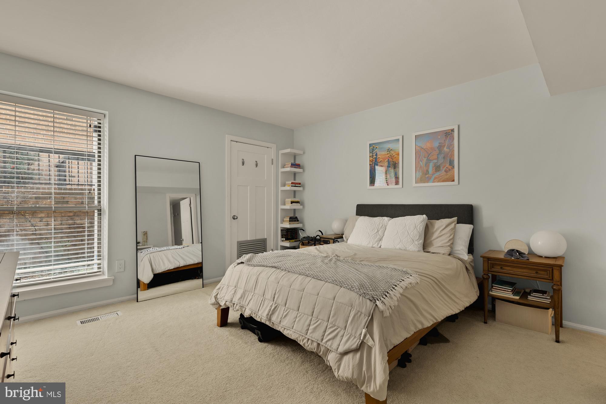 BRISTOL SQUARE - Residential