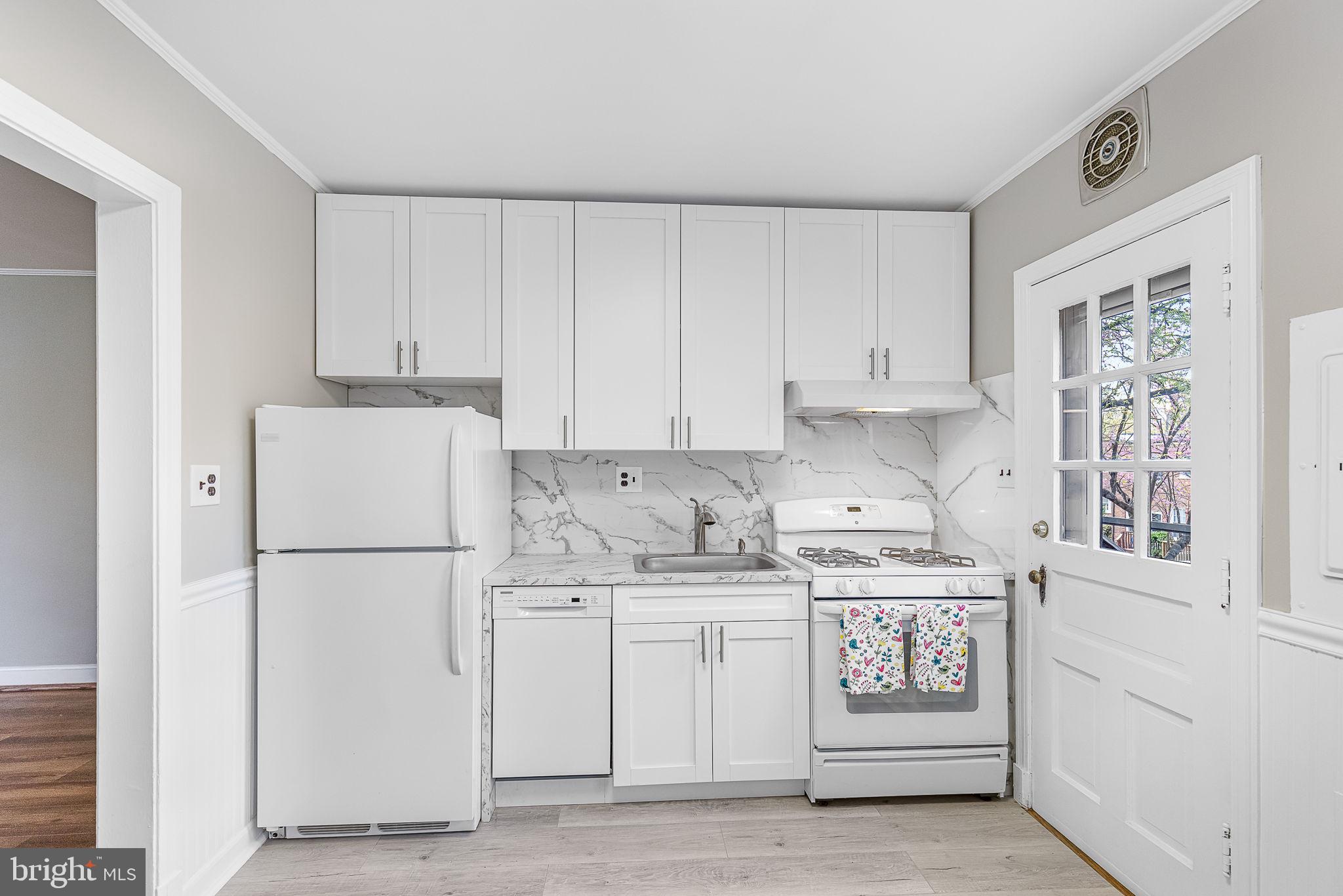 ARLINGTON VILLAGE - Residential