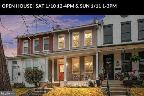 325 14TH PLACE NE WASHINGTON DC 20002