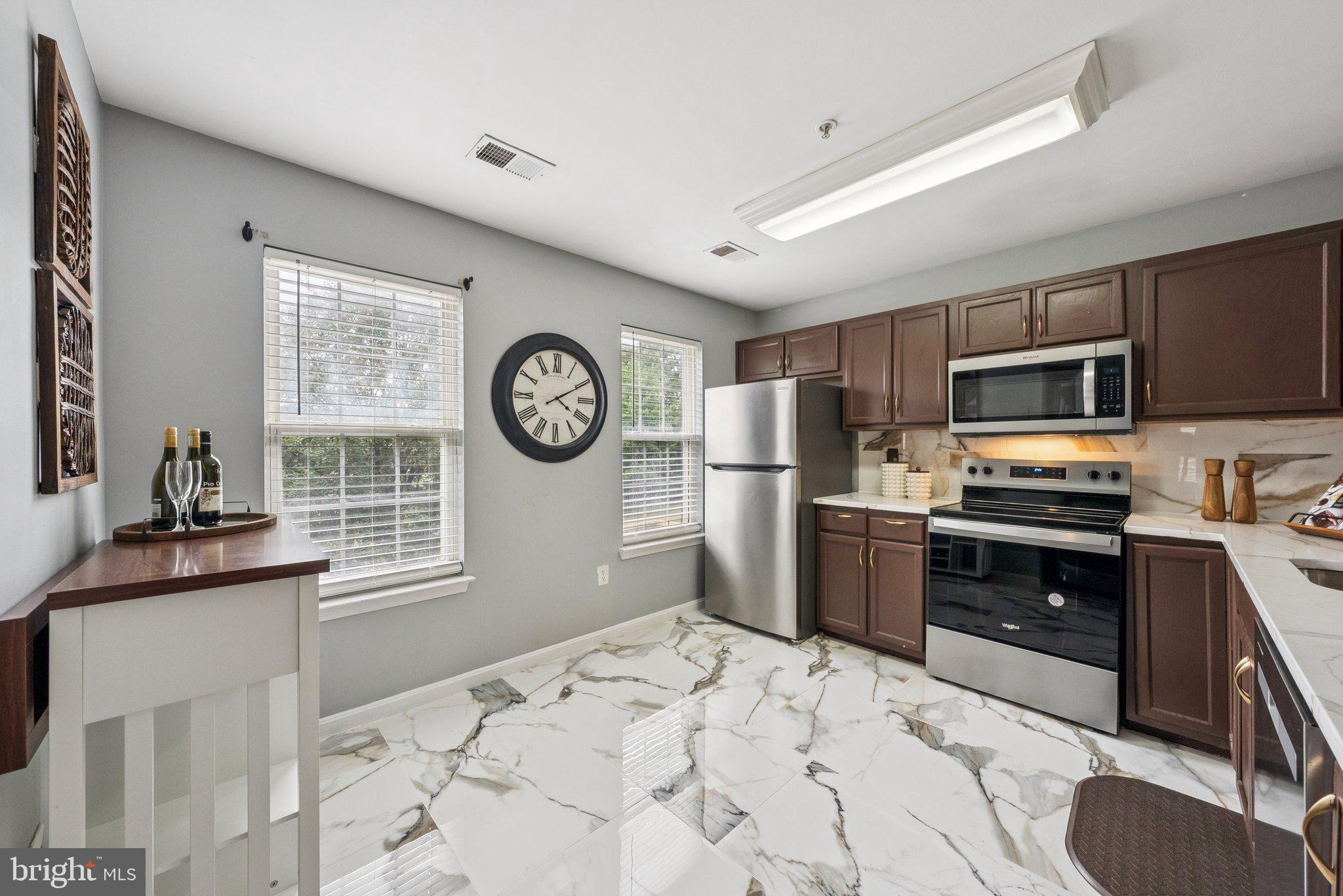 4108 APPLE LEAF WAY 5