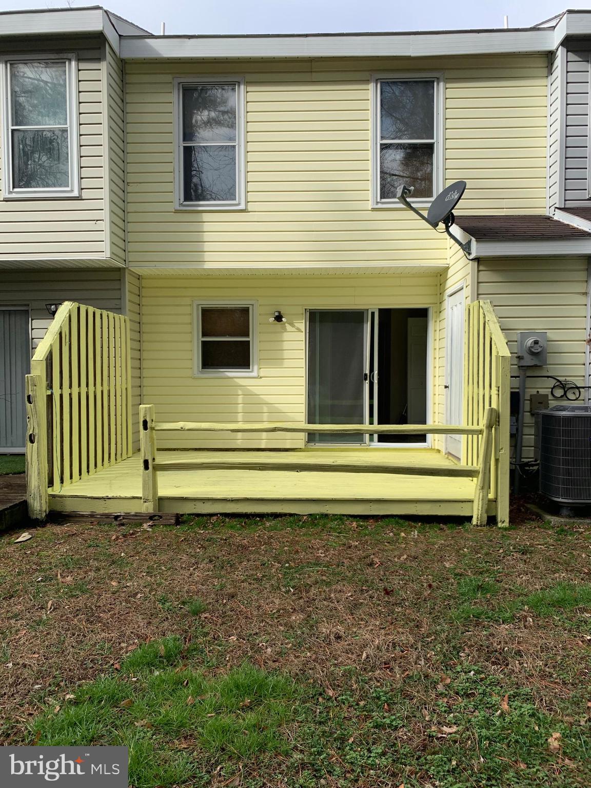 FIRST WOODBROOKE CM - Residential Lease