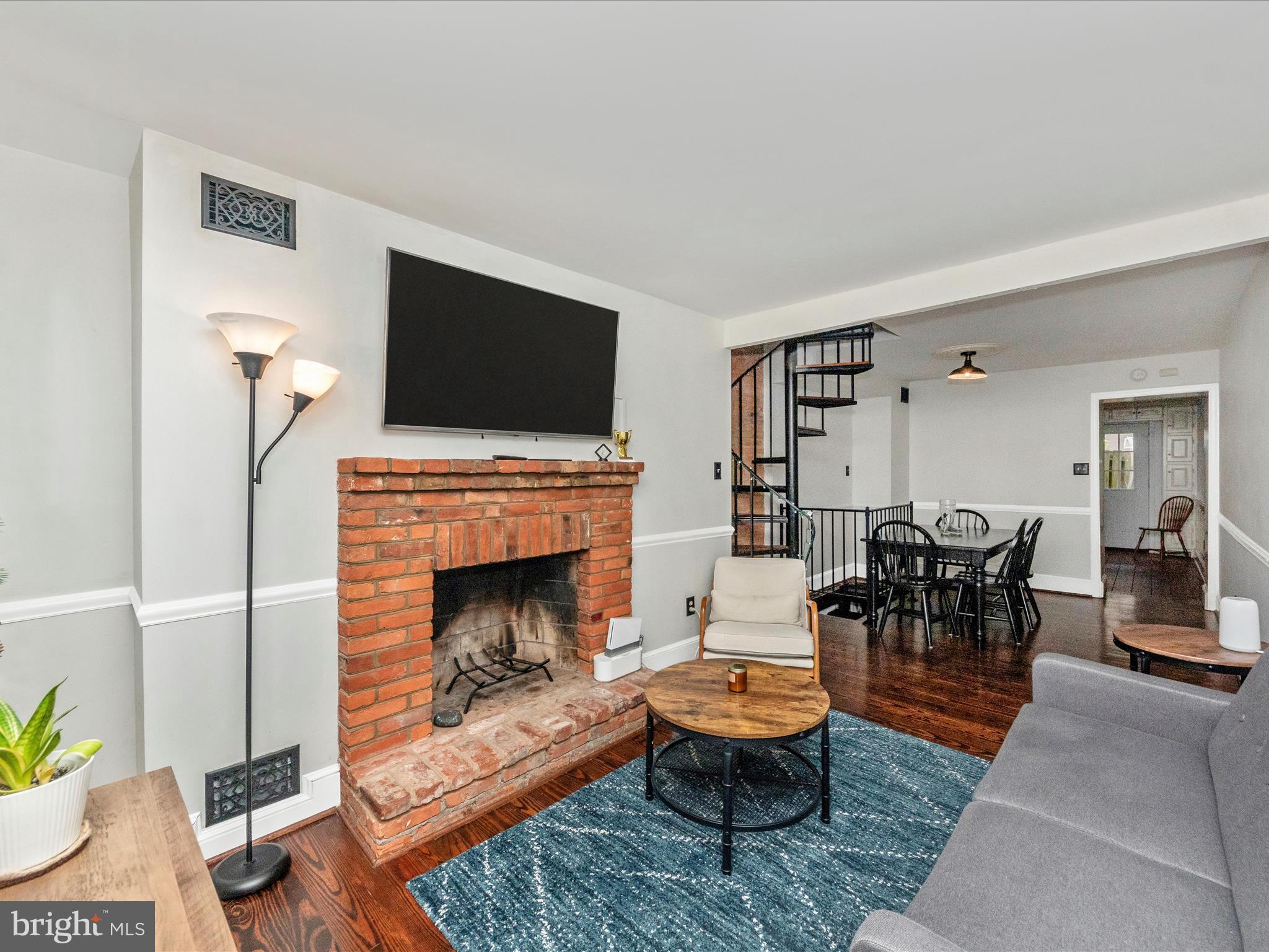 23 E WHEELING STREET