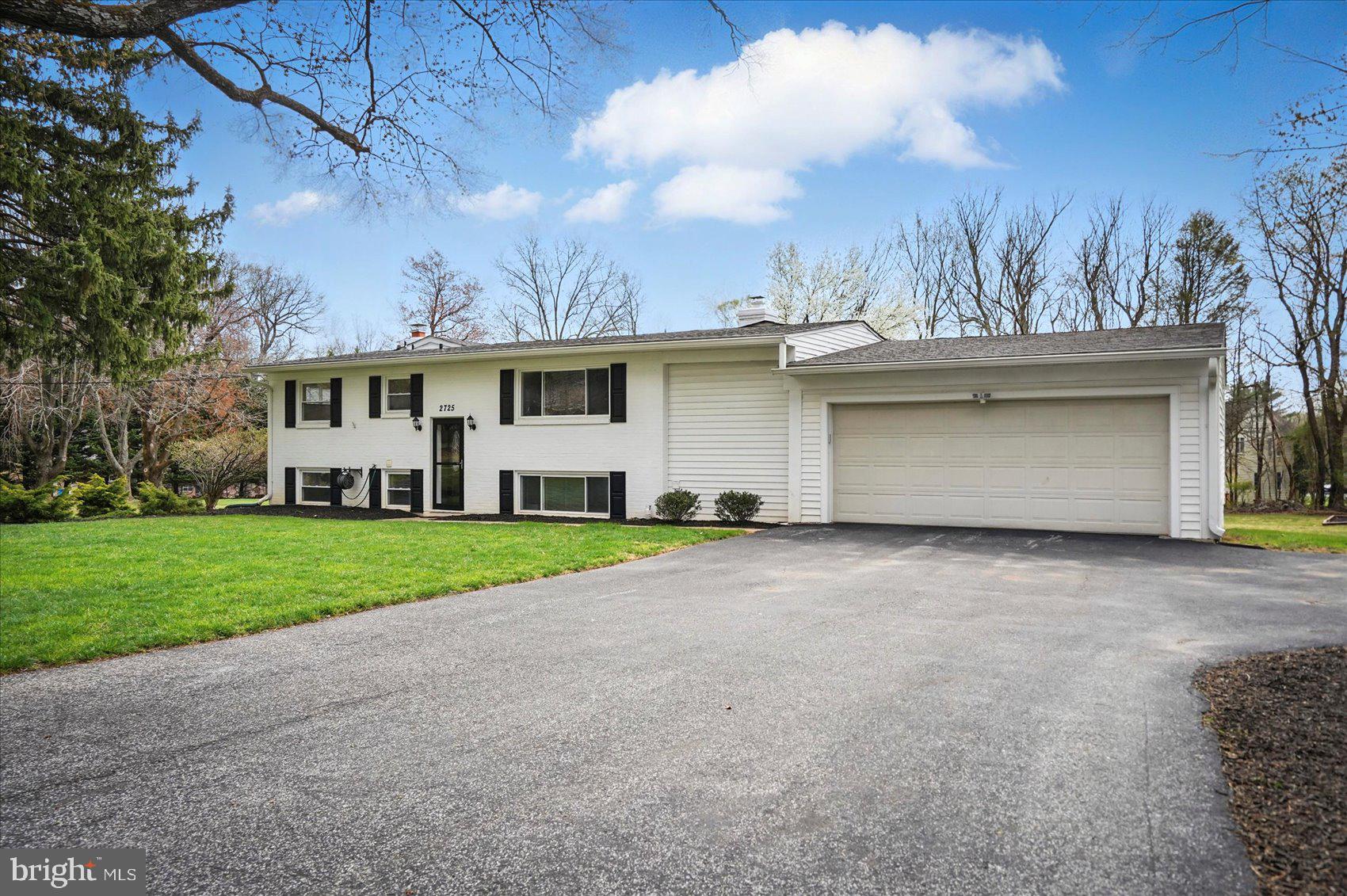 2725 BAUBLITZ ROAD