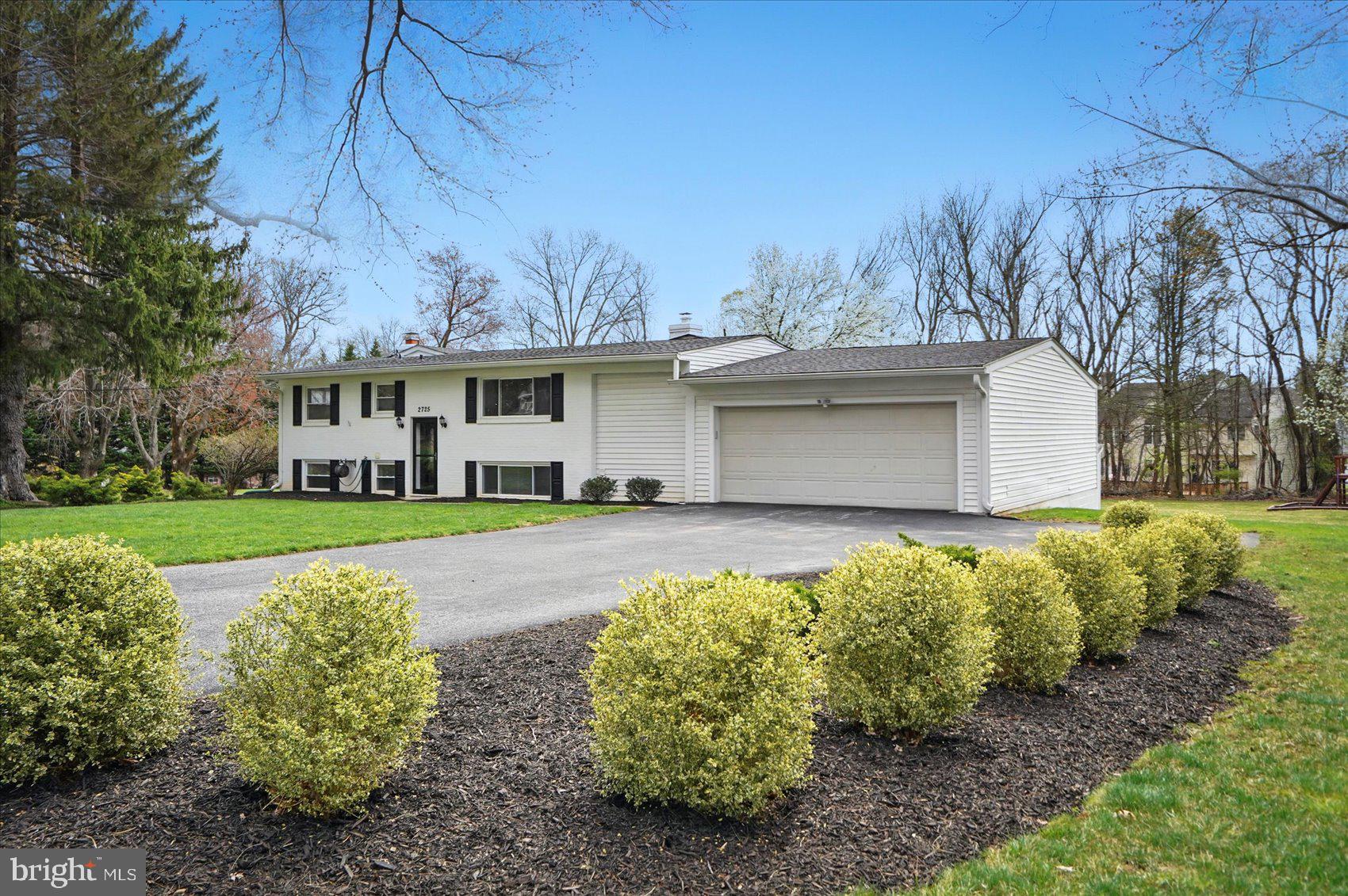 2725 BAUBLITZ ROAD
