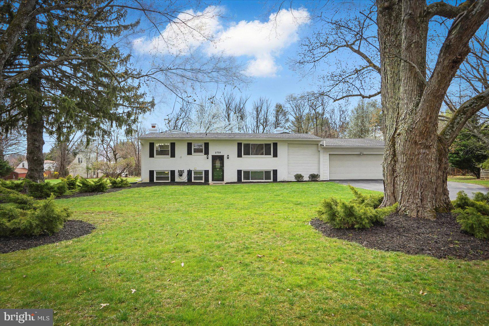 2725 BAUBLITZ ROAD
