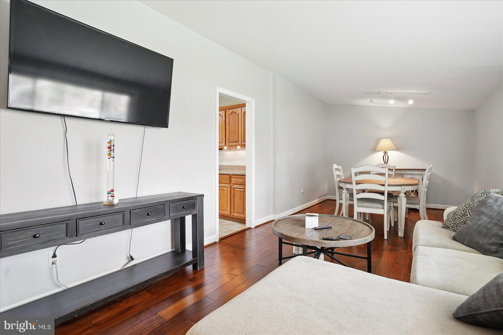 WORTHINGTON GREEN - Residential