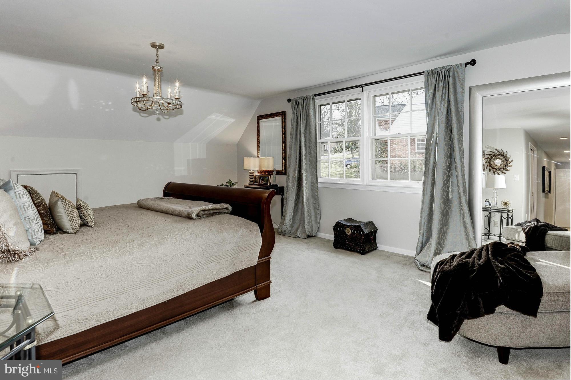 BARCROFT WOODS - Residential