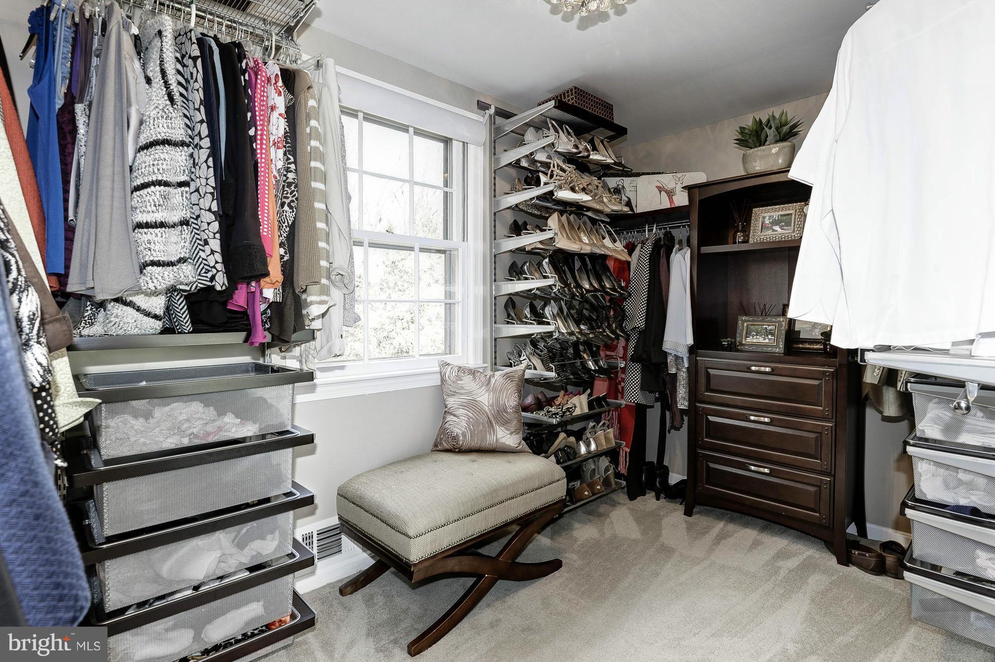 BARCROFT WOODS - Residential