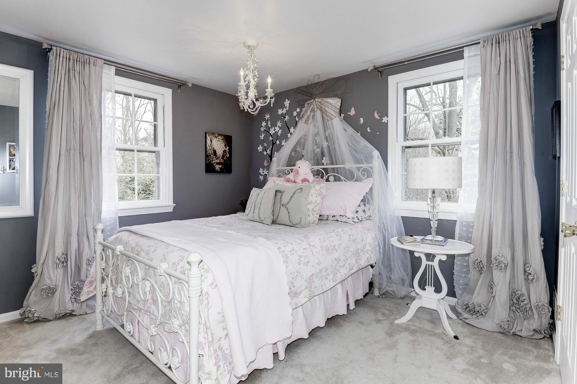 BARCROFT WOODS - Residential