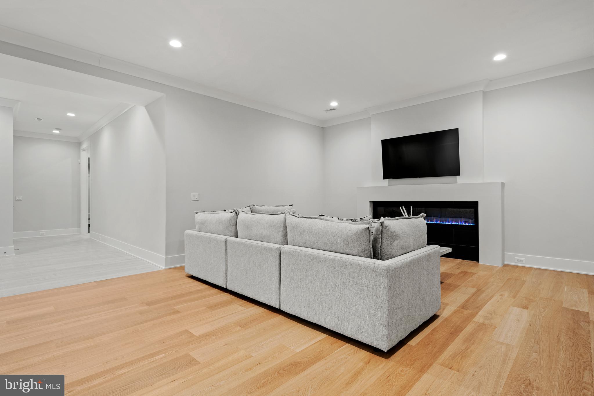 BELVEDERE - Residential