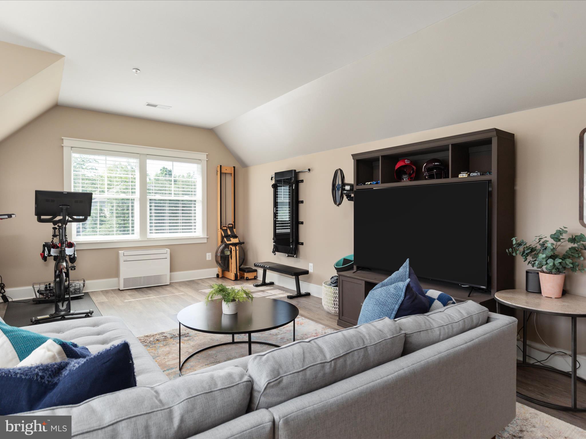 SARANAC - Residential