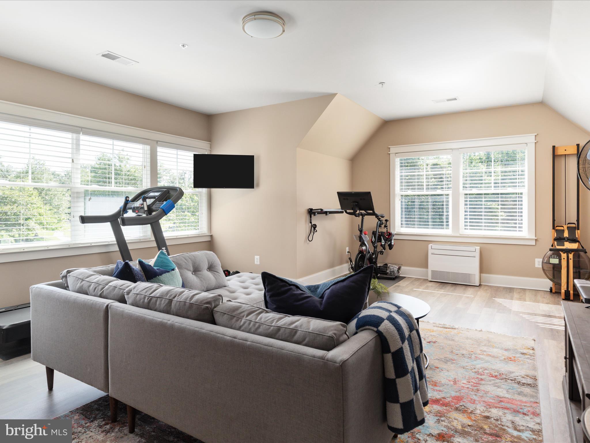 SARANAC - Residential