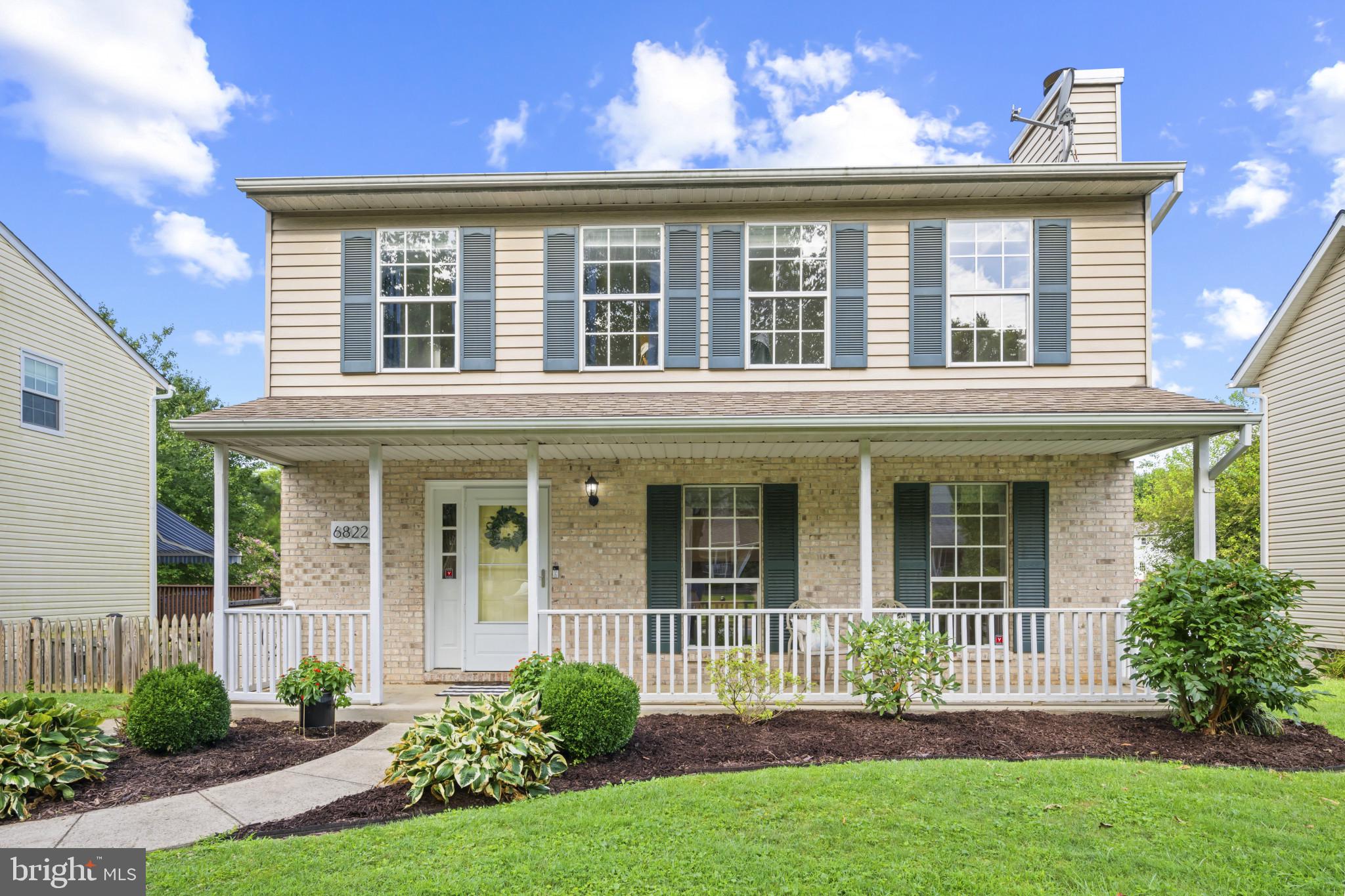 Charming Colonial in the Brimfield neighborhood featuring a welcoming farmer’s porch and neutral, clean interior. The kitchen offers newer stainless appliances, quartz counters, island, and pantry cabinets for extra storage. Upstairs you'll find 4 bedrooms and 2 full baths. The finished basement includes a spacious rec room plus a laundry/utility/storage room. Enjoy the large deck overlooking a mostly flat, fenced yard that opens to a community court and playground.