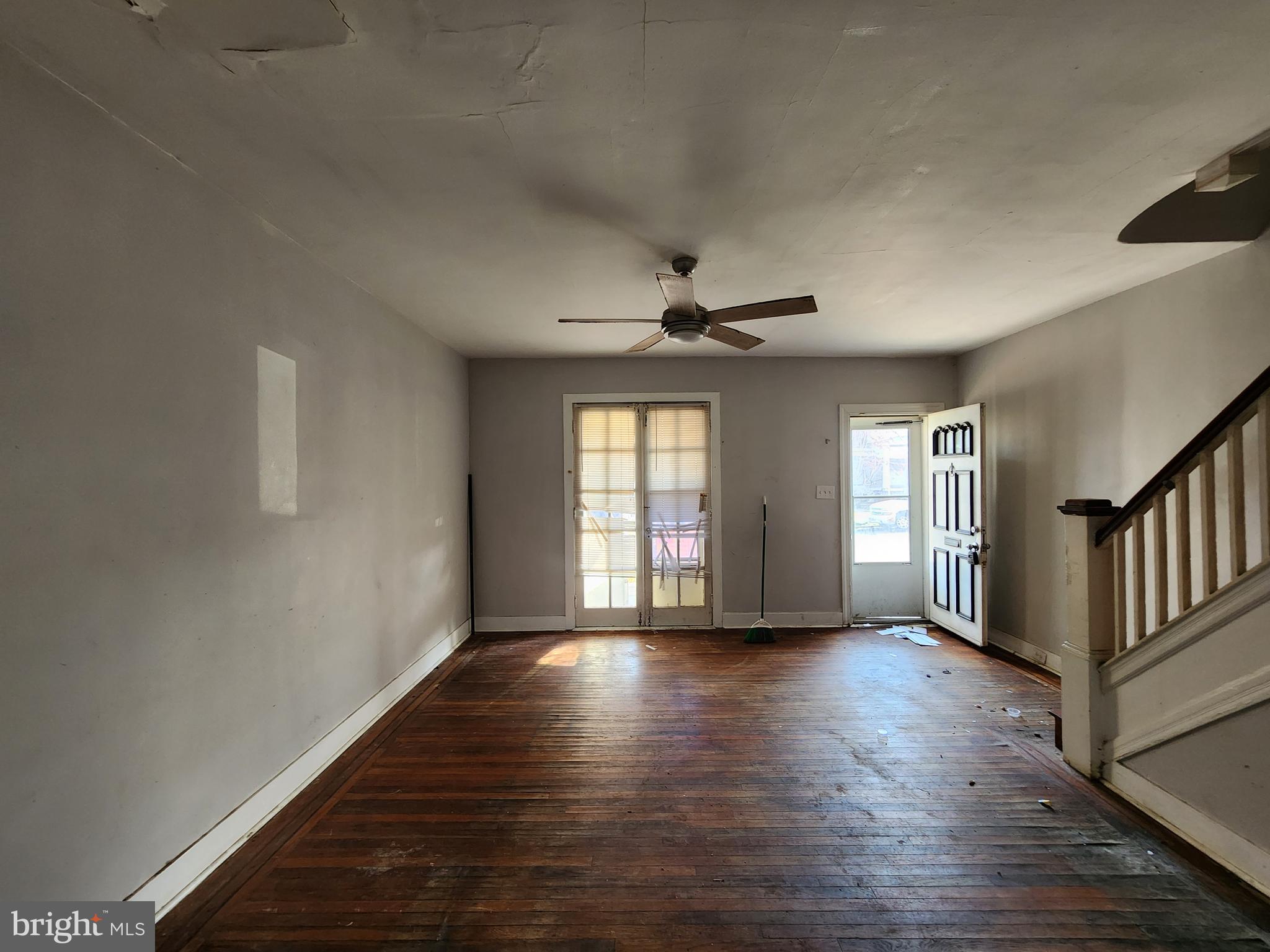 EAST BALTIMORE MIDWAY - Residential